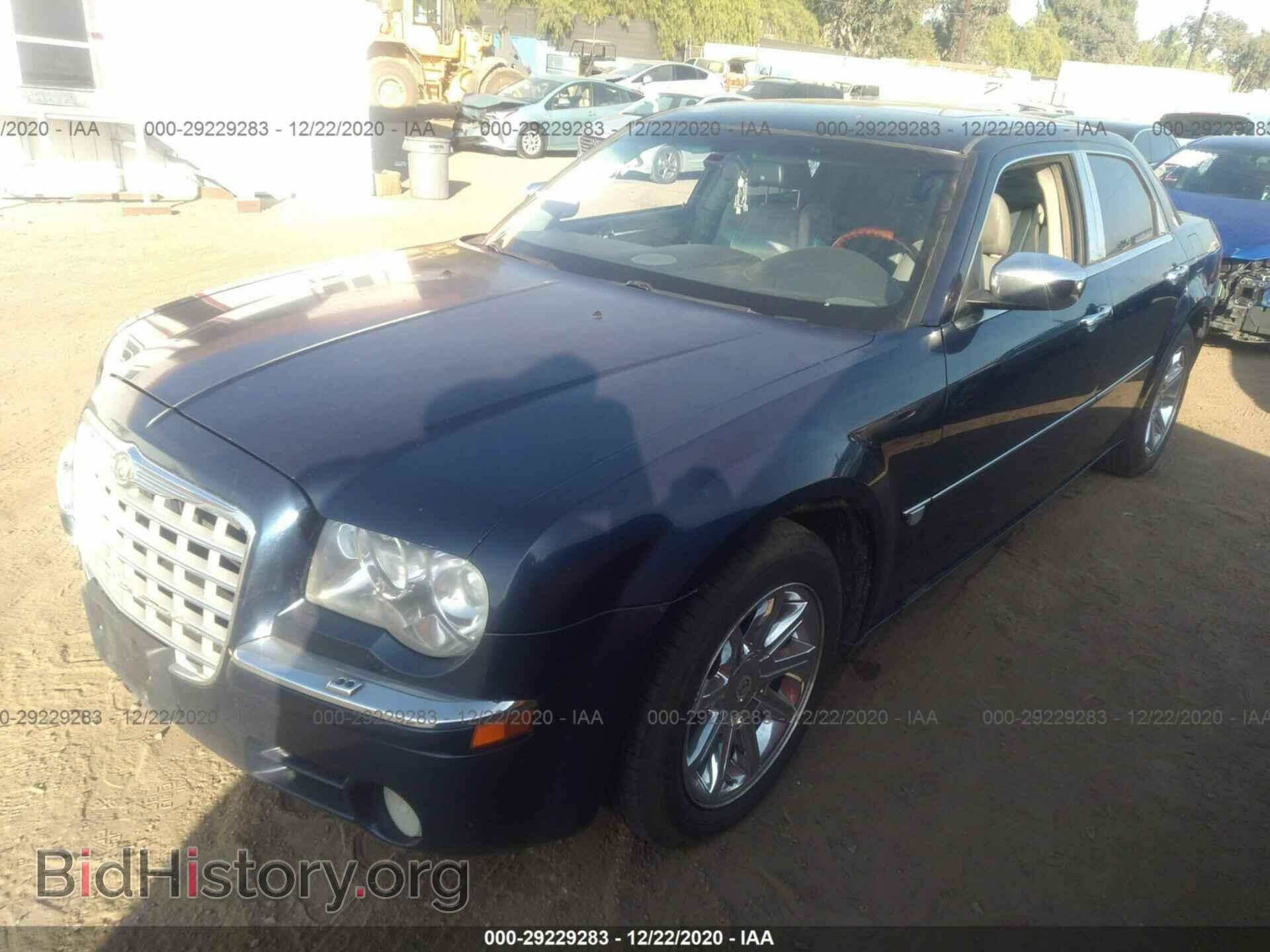 2006 CHRYSLER 300 - VIN: 2C3KA63H06H207135 - Фото 2