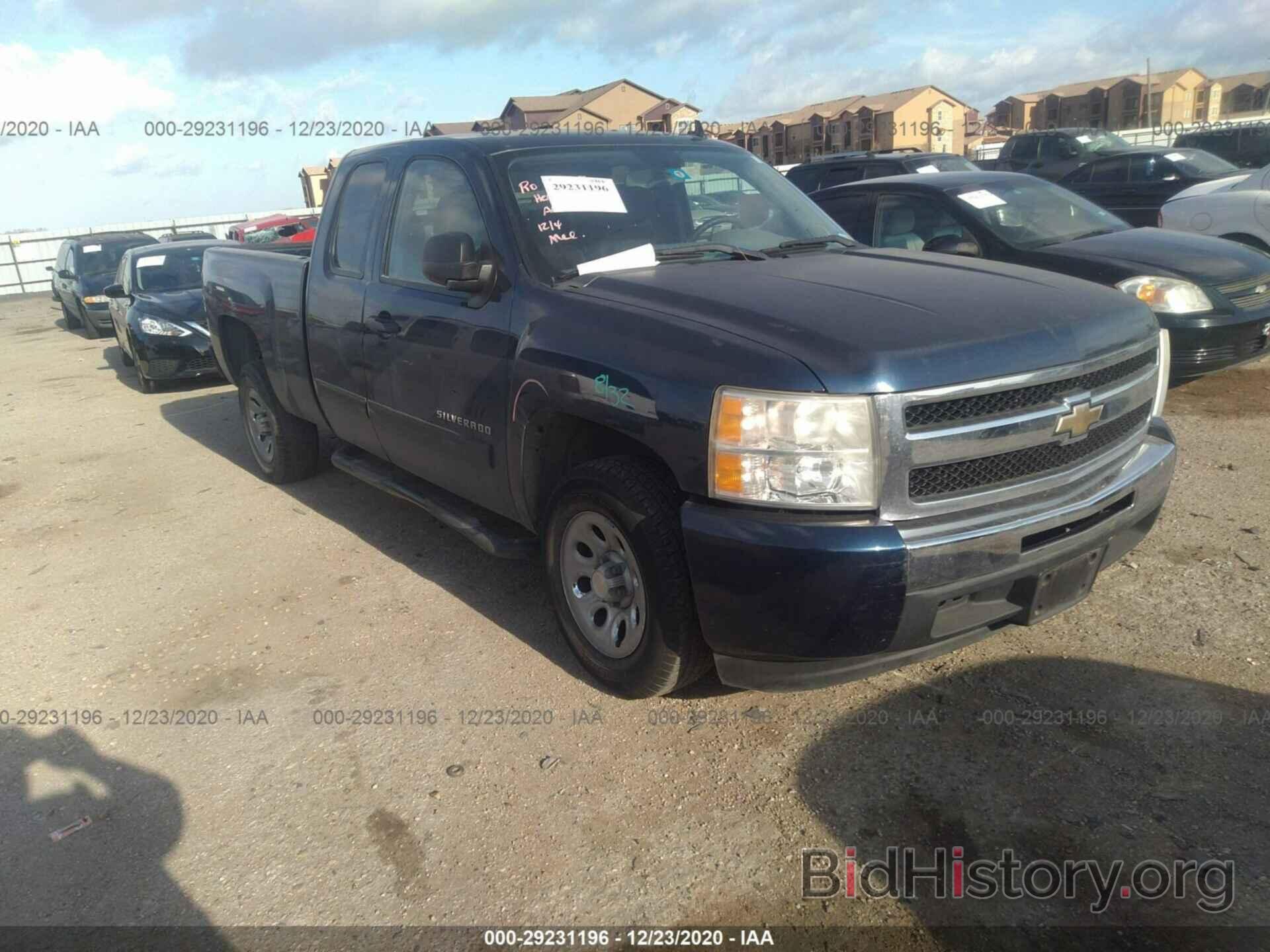 Photo 1GCRCREA0BZ369654 - CHEVROLET SILVERADO 1500 2011