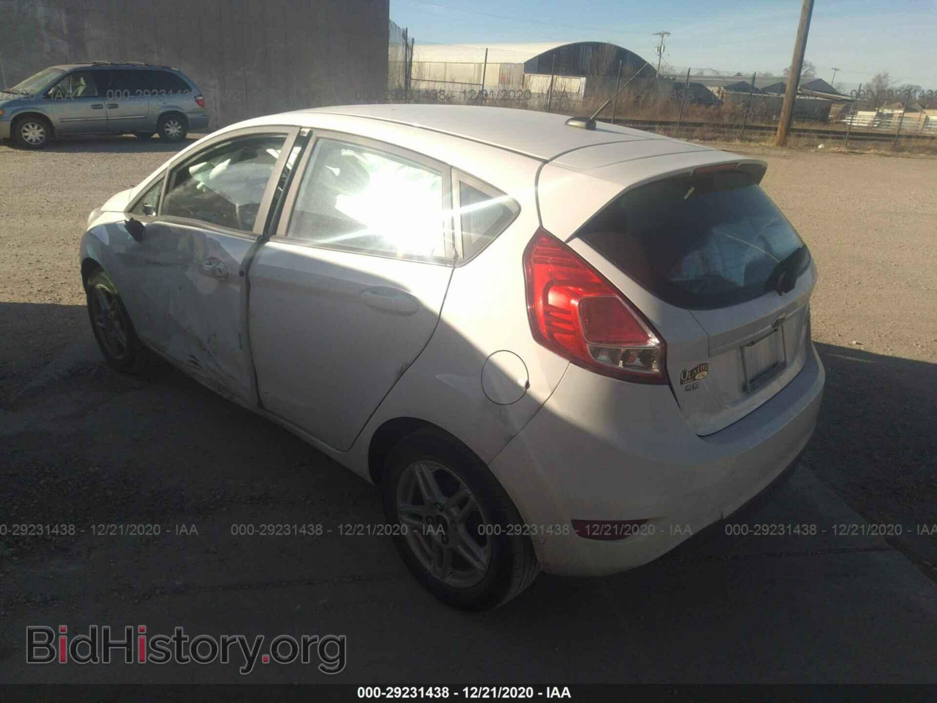 2017 FORD FIESTA - VIN: 3FADP4EJ5HM143143 - Фото 3