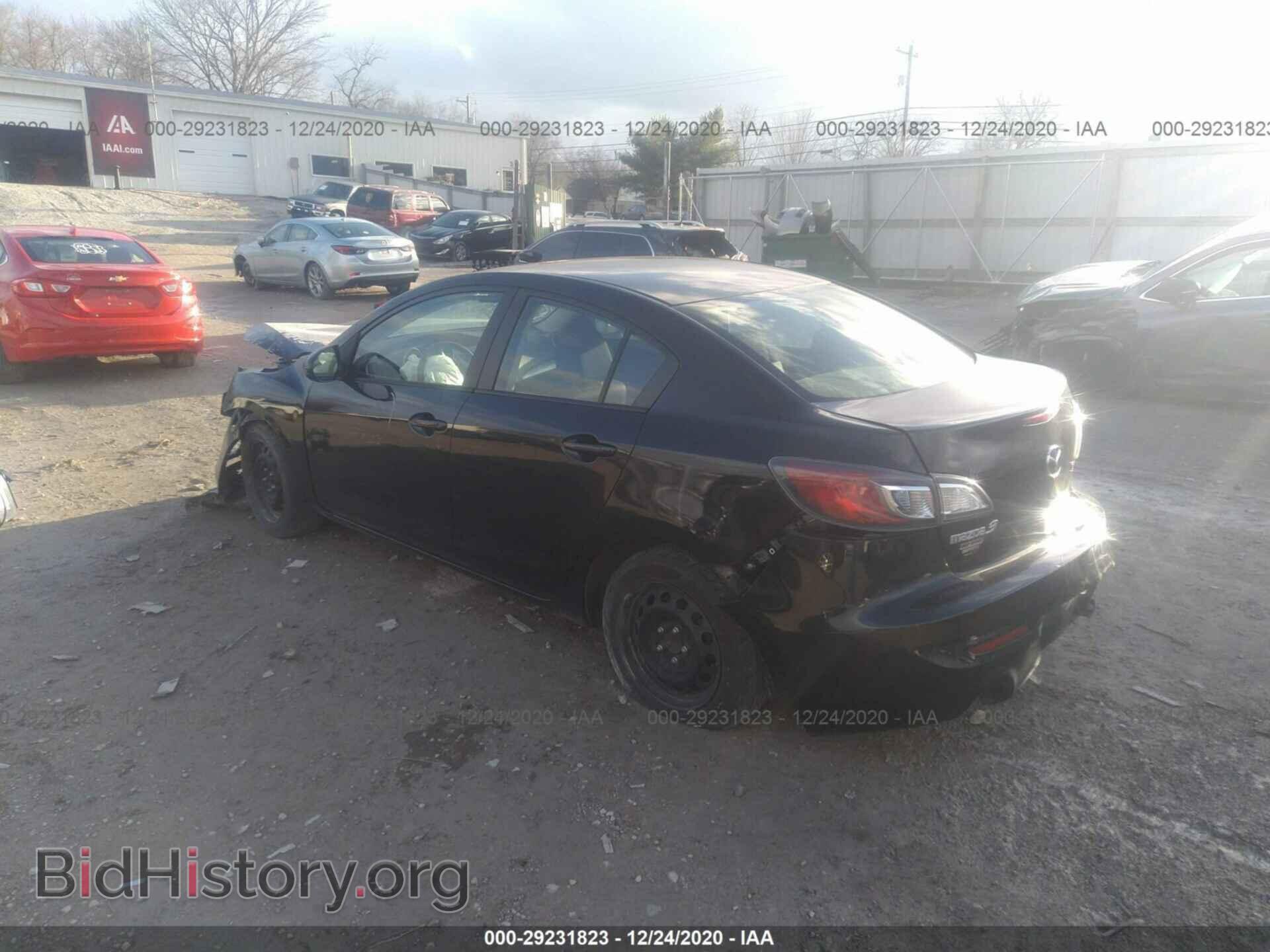 2013 MAZDA MAZDA3 - VIN: JM1BL1TG1D1826063 - Фото 3