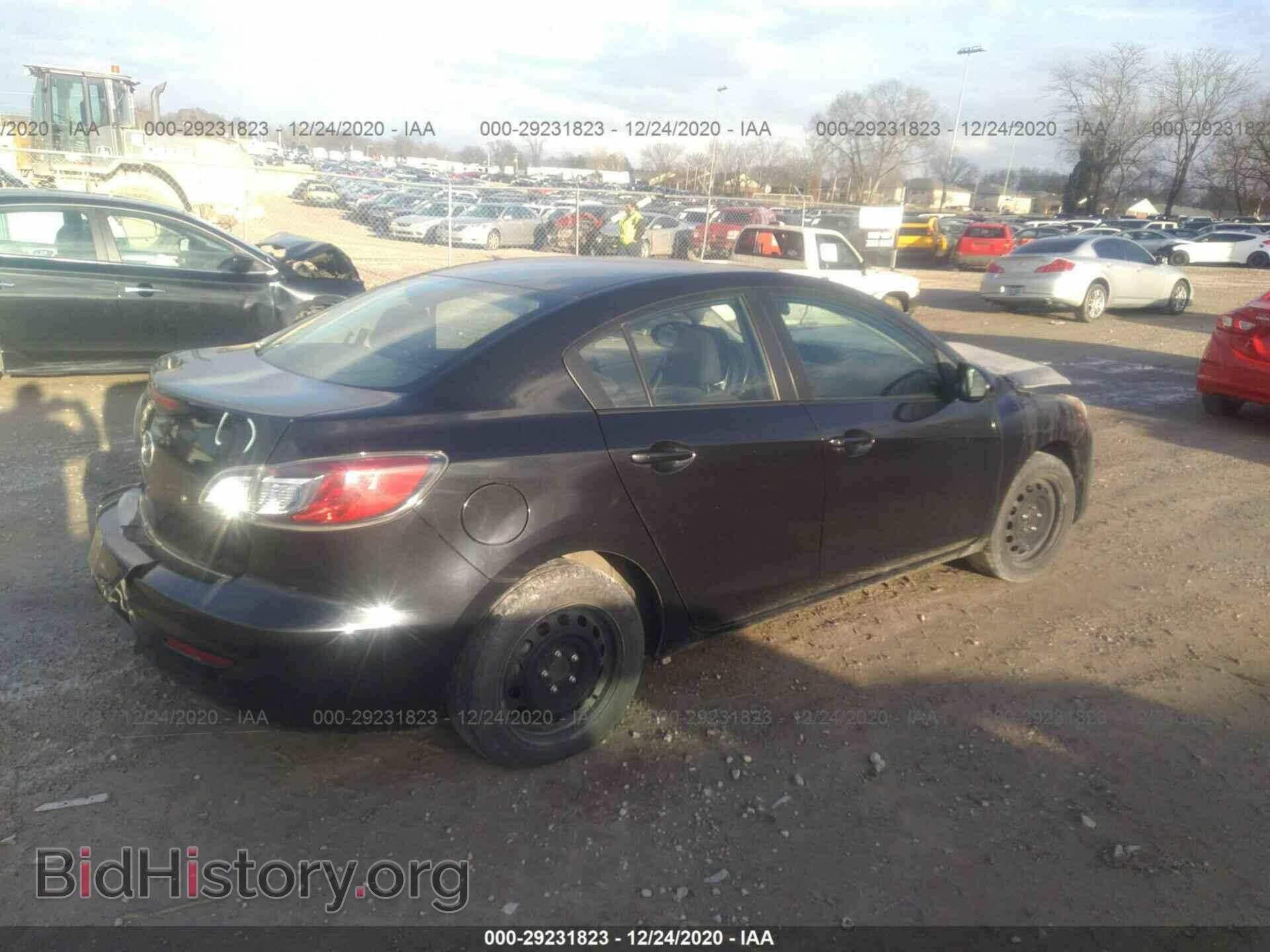 2013 MAZDA MAZDA3 - VIN: JM1BL1TG1D1826063 - Фото 4