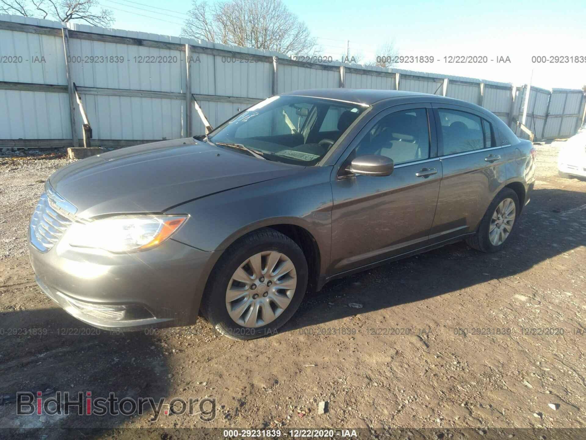 2012 CHRYSLER 200 - VIN: 1C3CCBAB9CN105051 - Фото 2