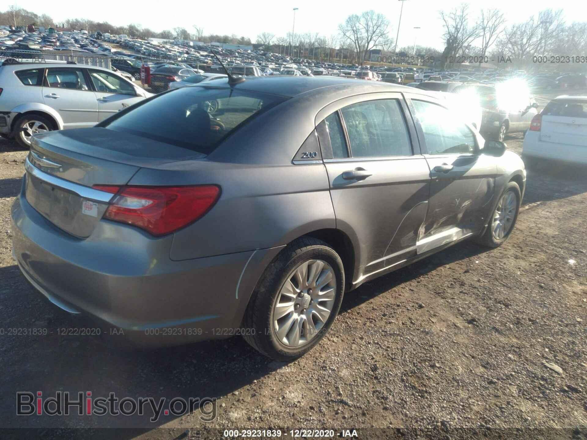2012 CHRYSLER 200 - VIN: 1C3CCBAB9CN105051 - Фото 4