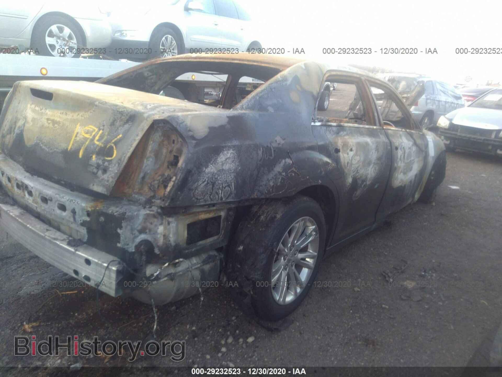 2017 CHRYSLER 300 - VIN: 2C3CCAAG4HH529808 - Фото 4