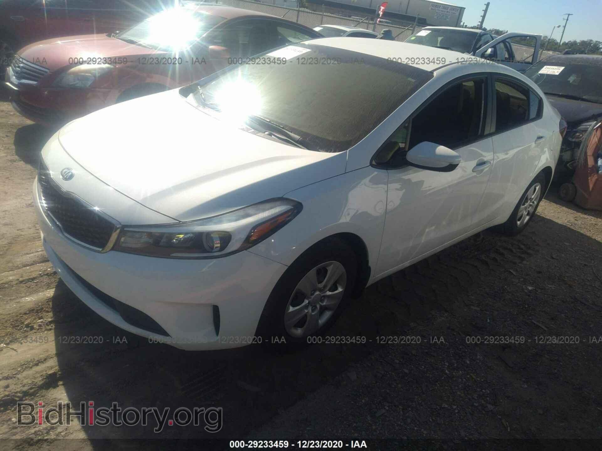 2017 KIA FORTE - VIN: 3KPFK4A77HE069522 - Photo 2