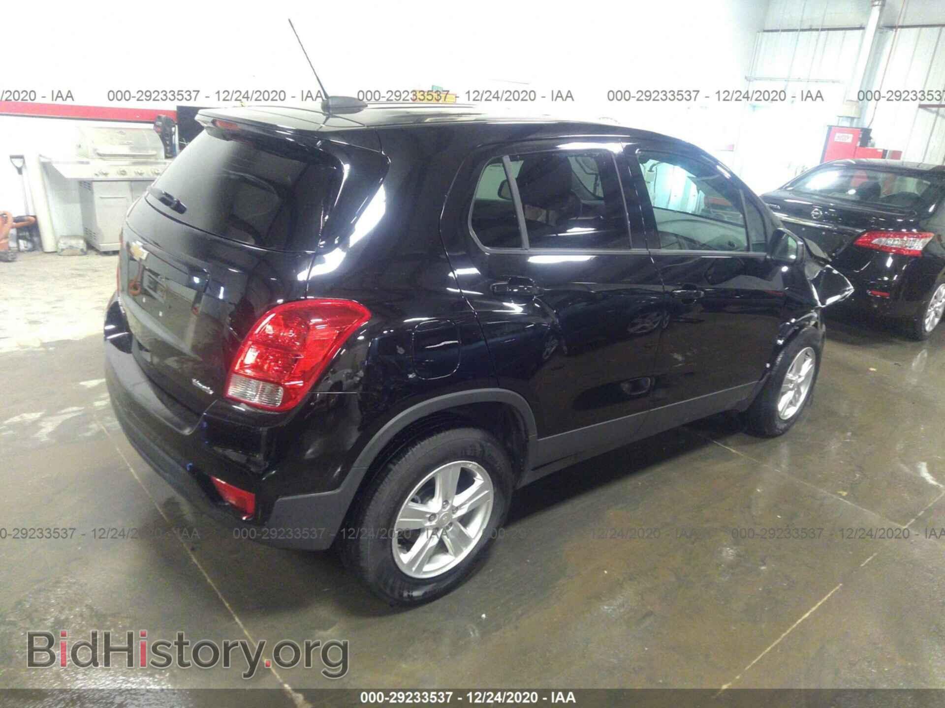 2019 CHEVROLET TRAX - VIN: 3GNCJNSB3KL337104 - Photo 4