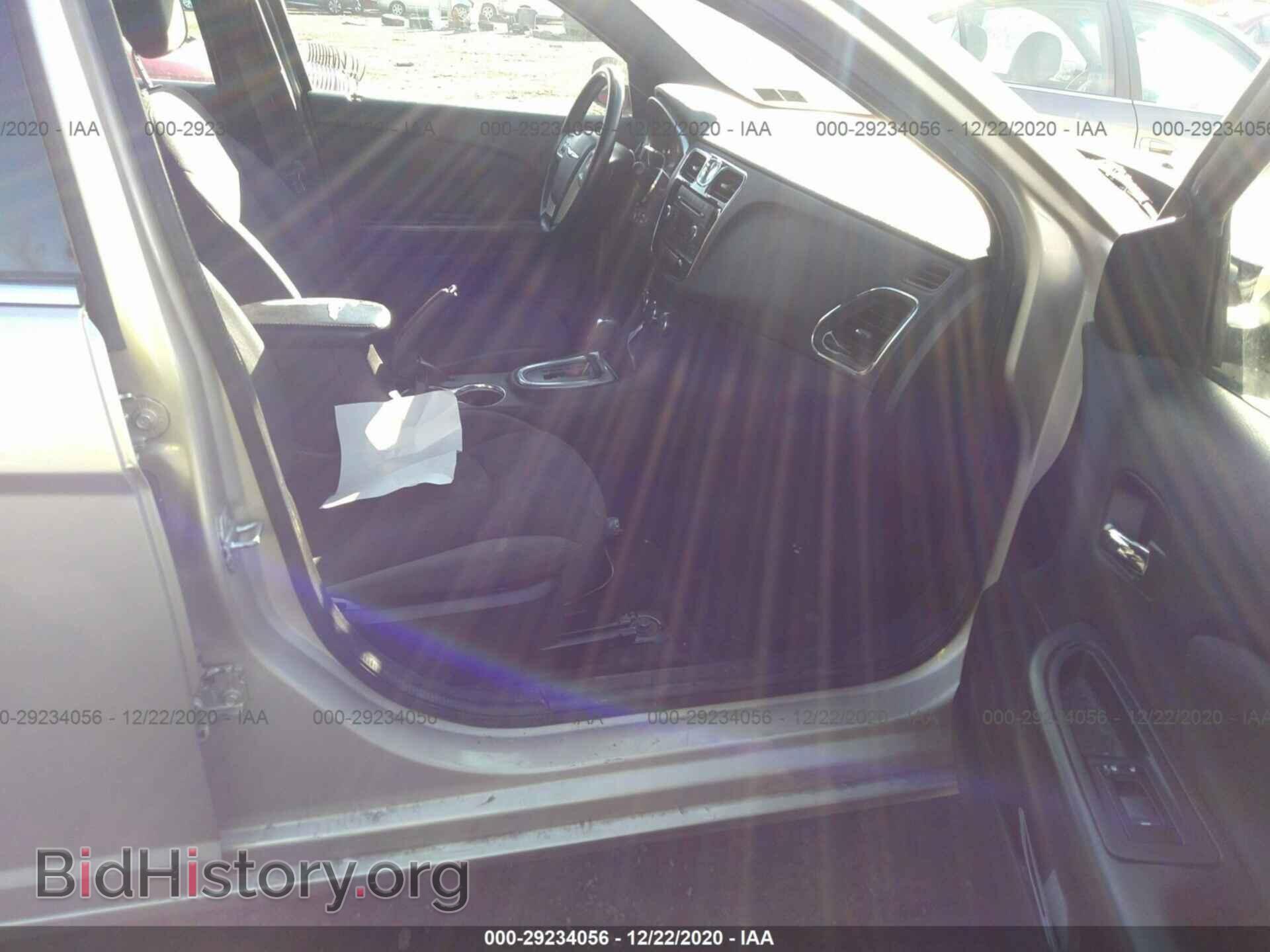 2013 CHRYSLER 200 - VIN: 1C3CCBBB0DN695978 - Photo 5
