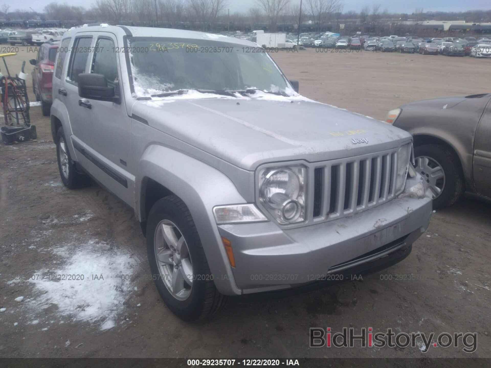 Photo 1J8GN28K69W542269 - JEEP LIBERTY 2009