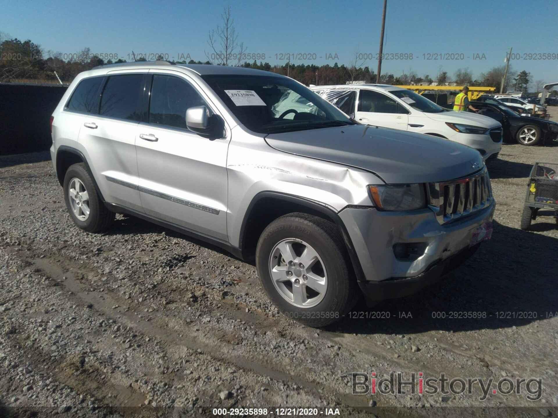 Photo 1J4RS4GG2BC709732 - JEEP GRAND CHEROKEE 2011