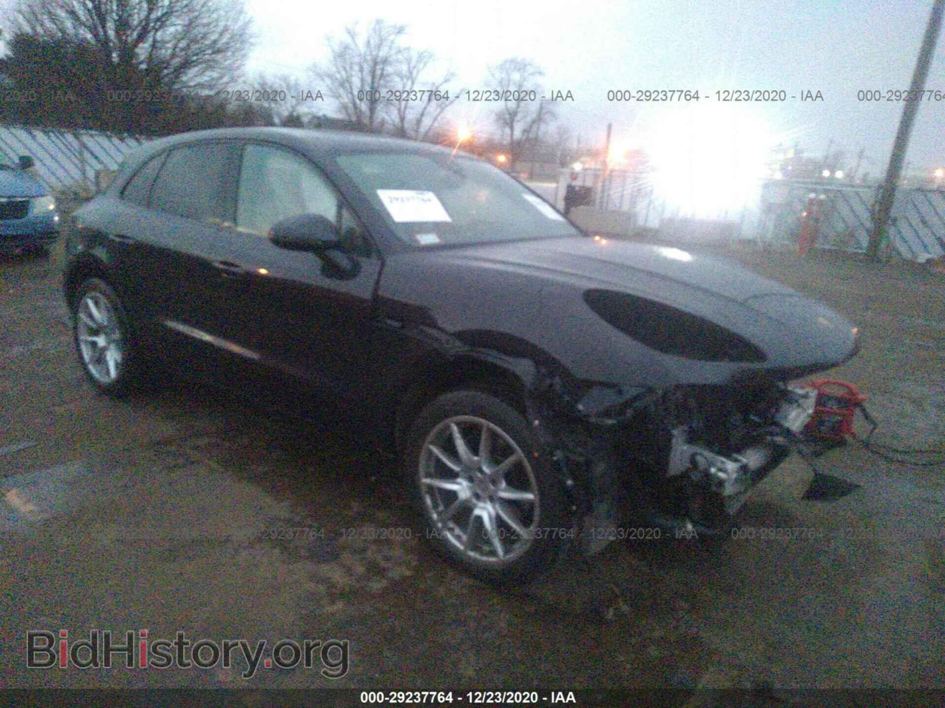 Фотография WP1AA2A57JLB14860 - PORSCHE MACAN 2018