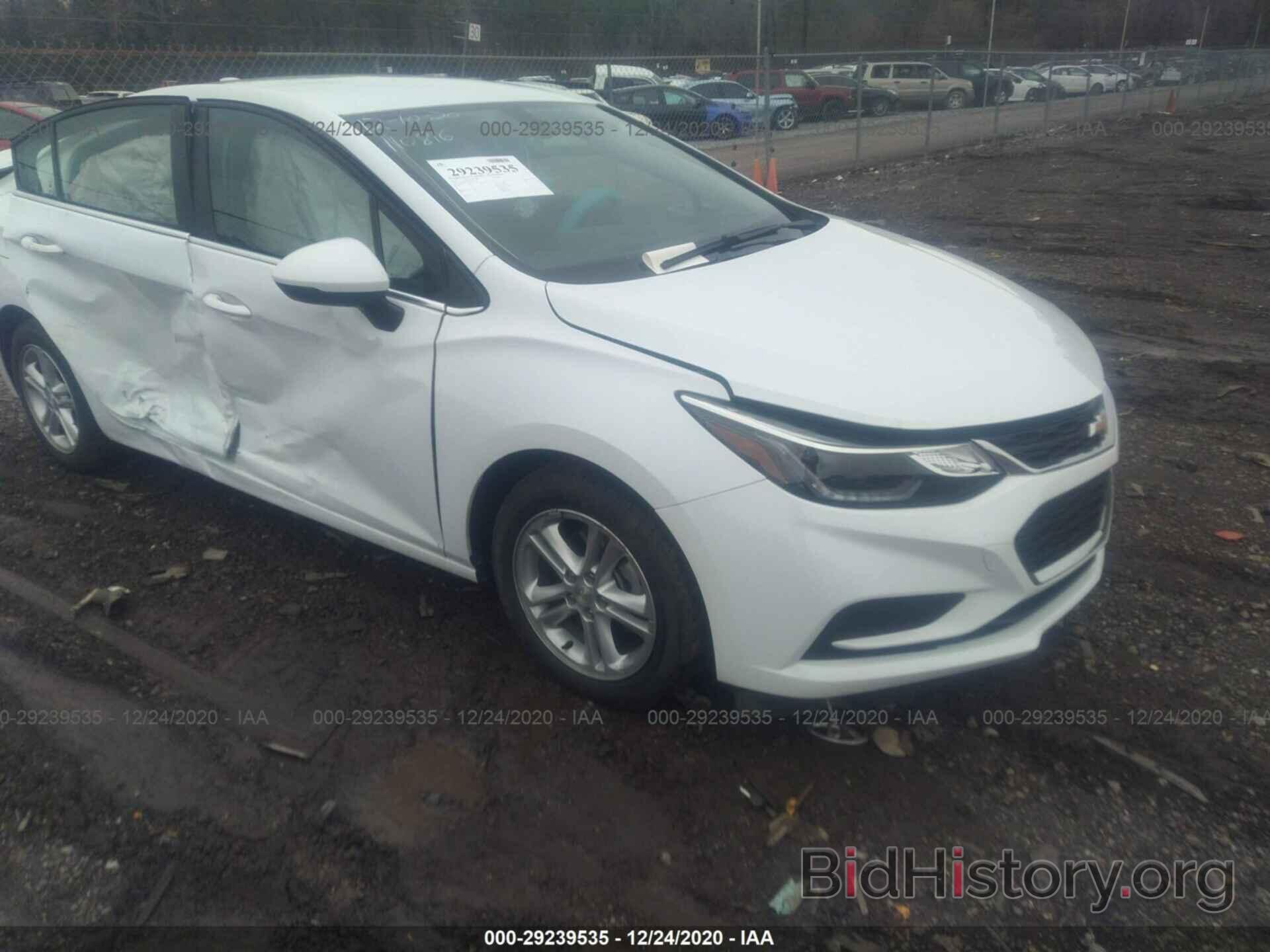 Photo 1G1BE5SM4J7109425 - CHEVROLET CRUZE 2018