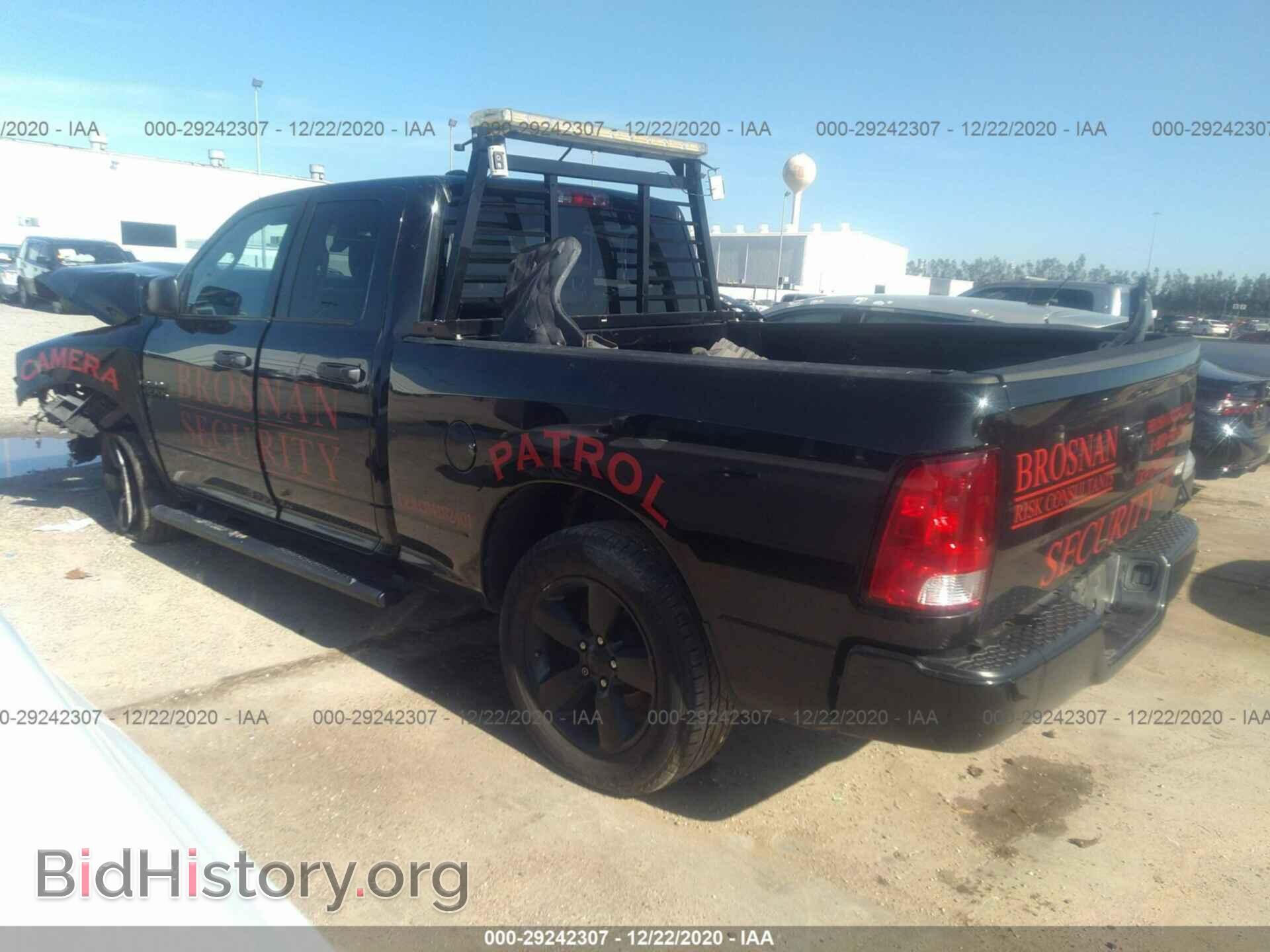 2018 RAM 1500 - VIN: 1C6RR7FG1JS224742 - Фото 3