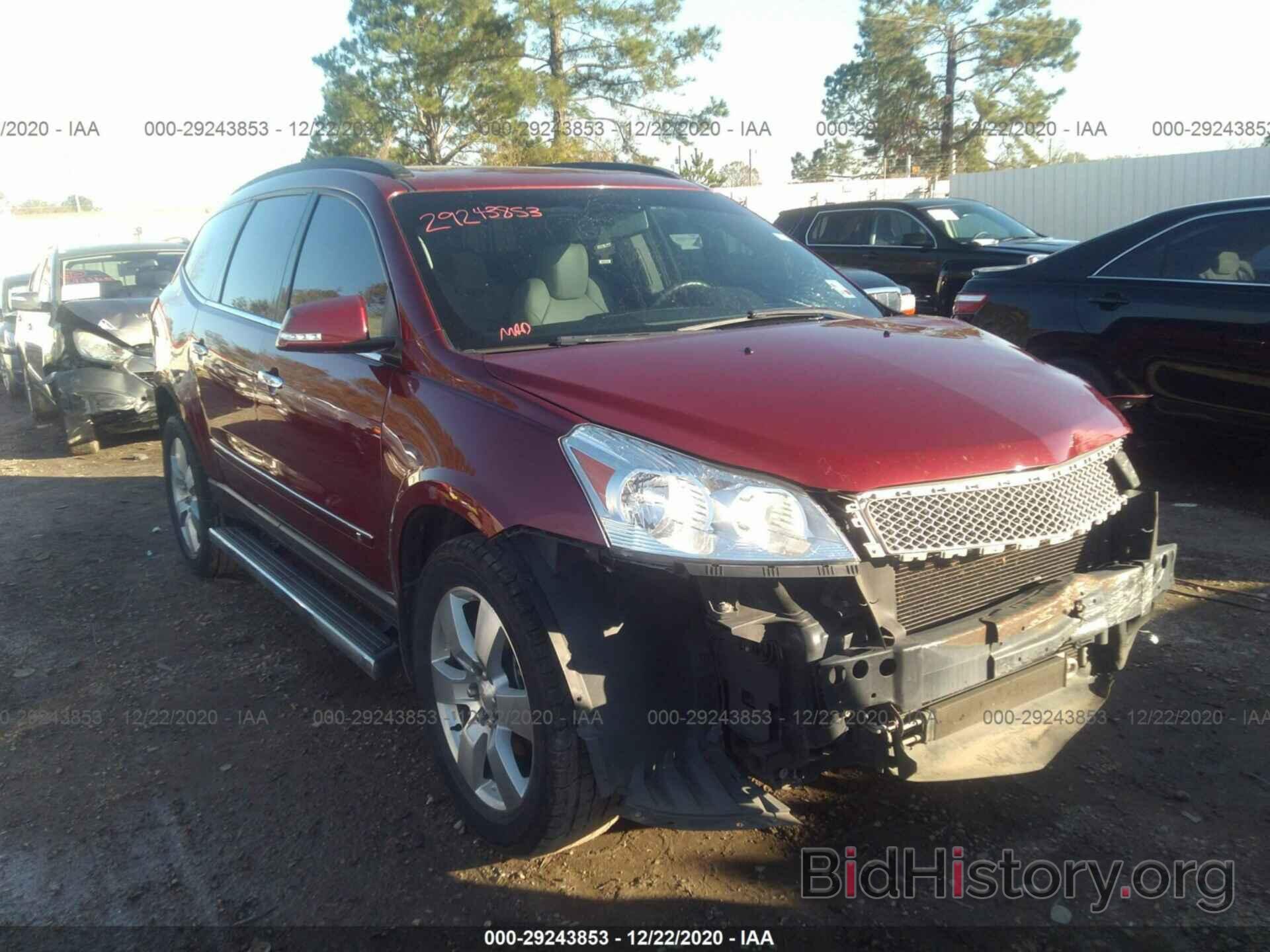 Photo 1GNLRHED9AS116971 - CHEVROLET TRAVERSE 2010