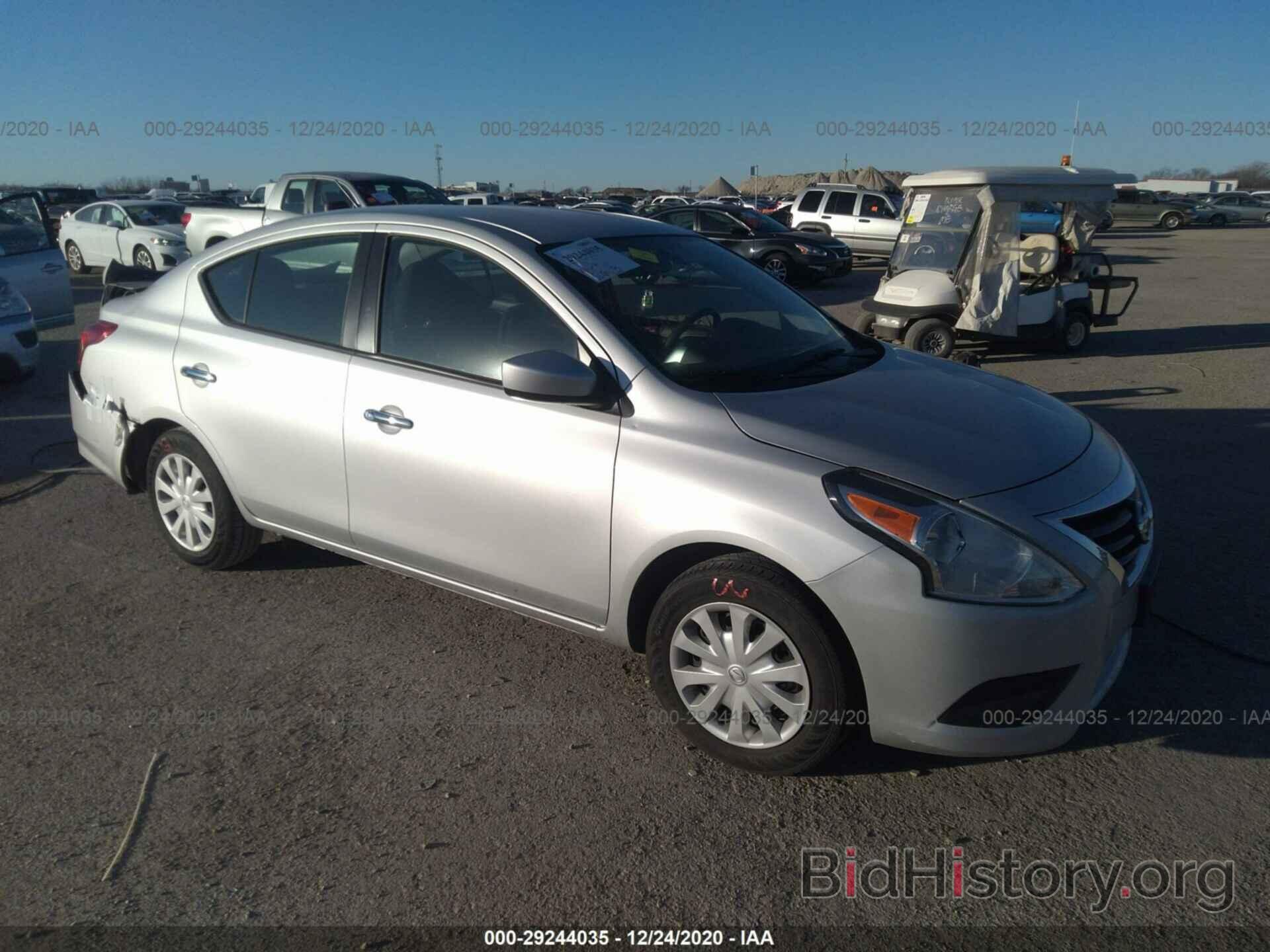 Photo 3N1CN7AP0JK438064 - NISSAN VERSA SEDAN 2018