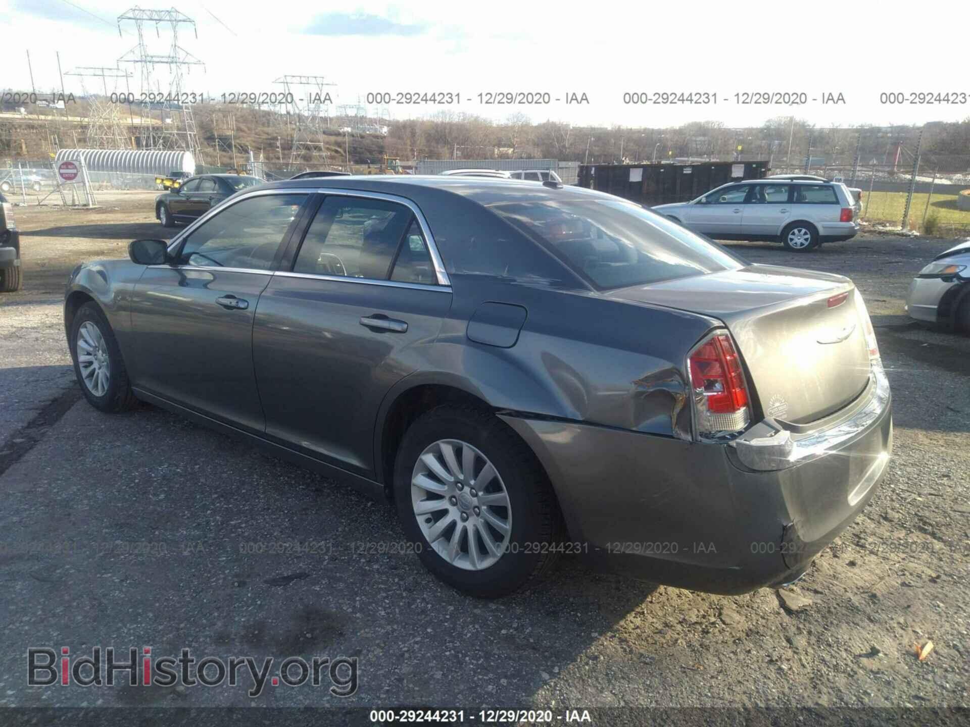 2012 CHRYSLER 300 - VIN: 2C3CCAAG3CH134155 - Фото 3