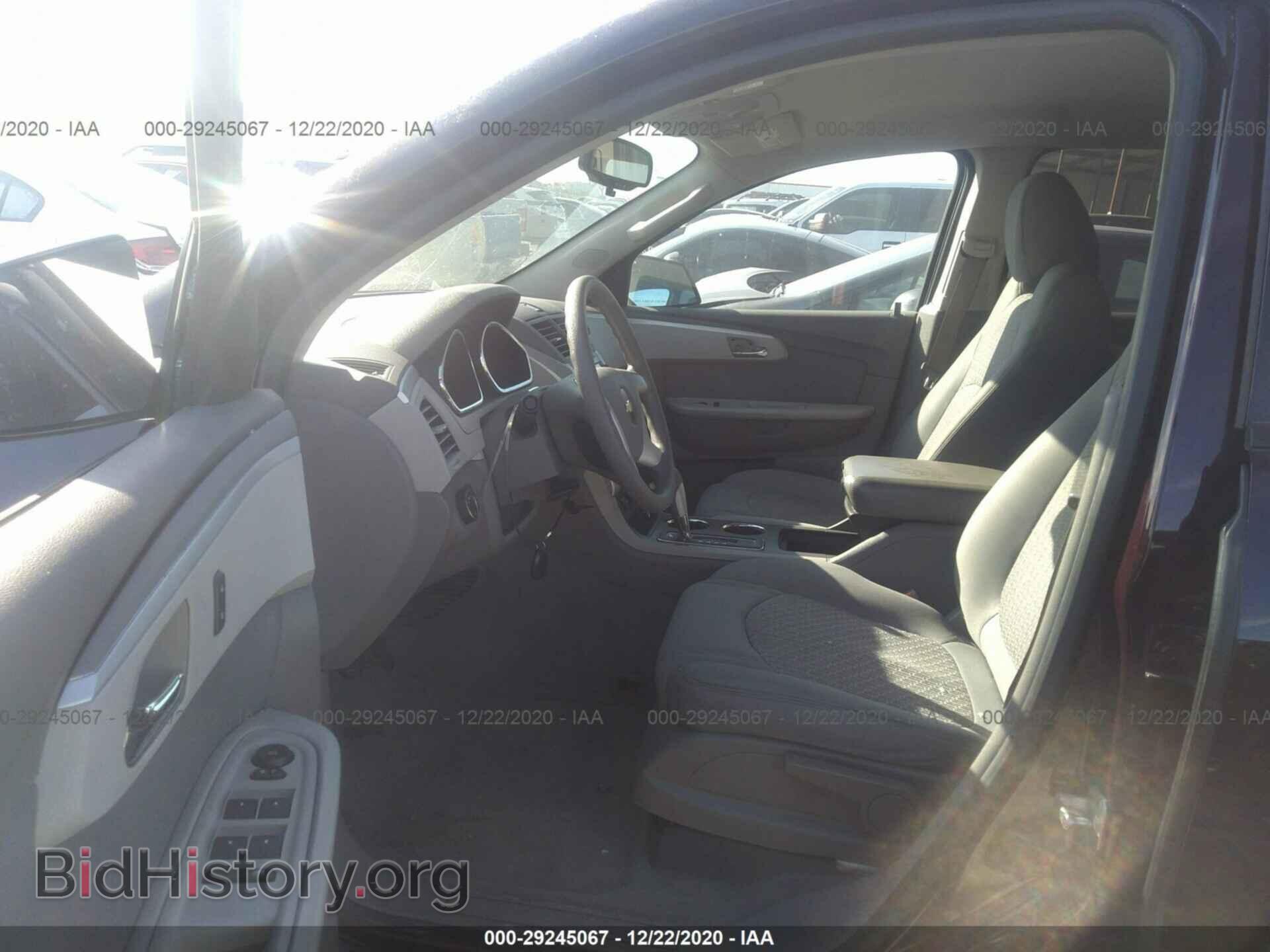 2010 CHEVROLET TRAVERSE - VIN: 1GNLREED4AS115631 - Фото 5