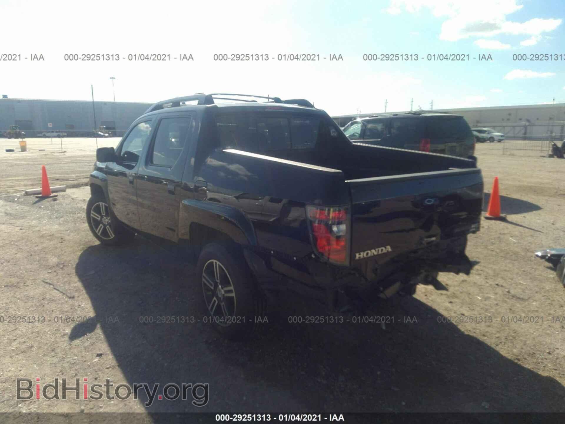 2013 HONDA RIDGELINE - VIN: 5FPYK1F75DB014367 - Фото 3