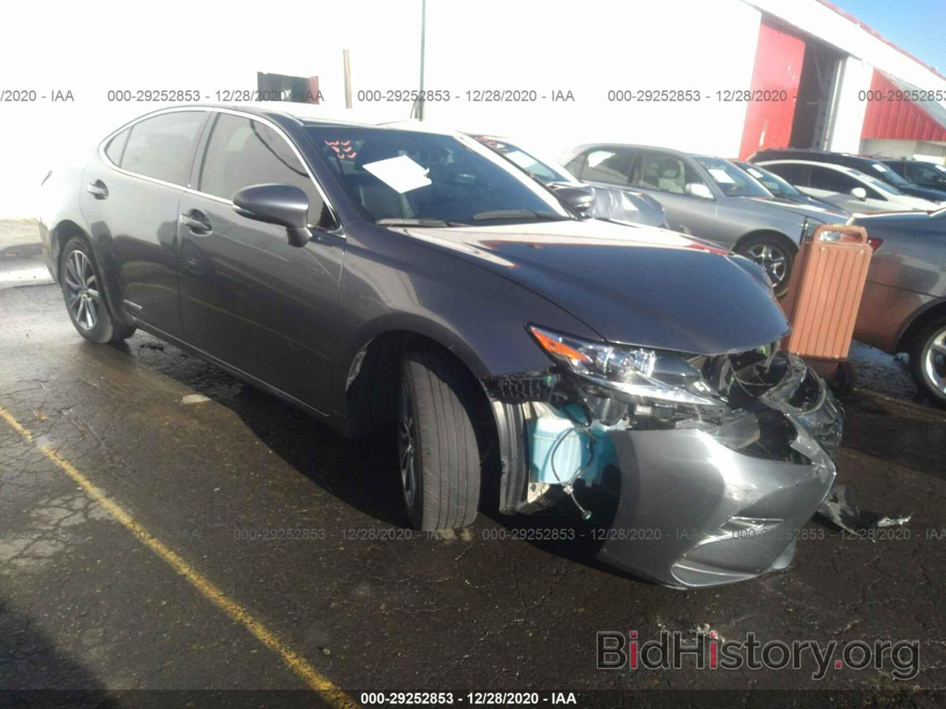 Photo JTHBW1GG1G2101917 - LEXUS ES 300H 2016