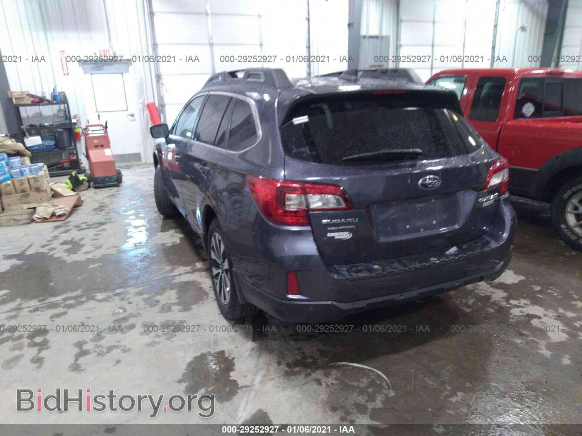 2017 SUBARU OUTBACK - VIN: 4S4BSANC5H3260637 - Фото 3