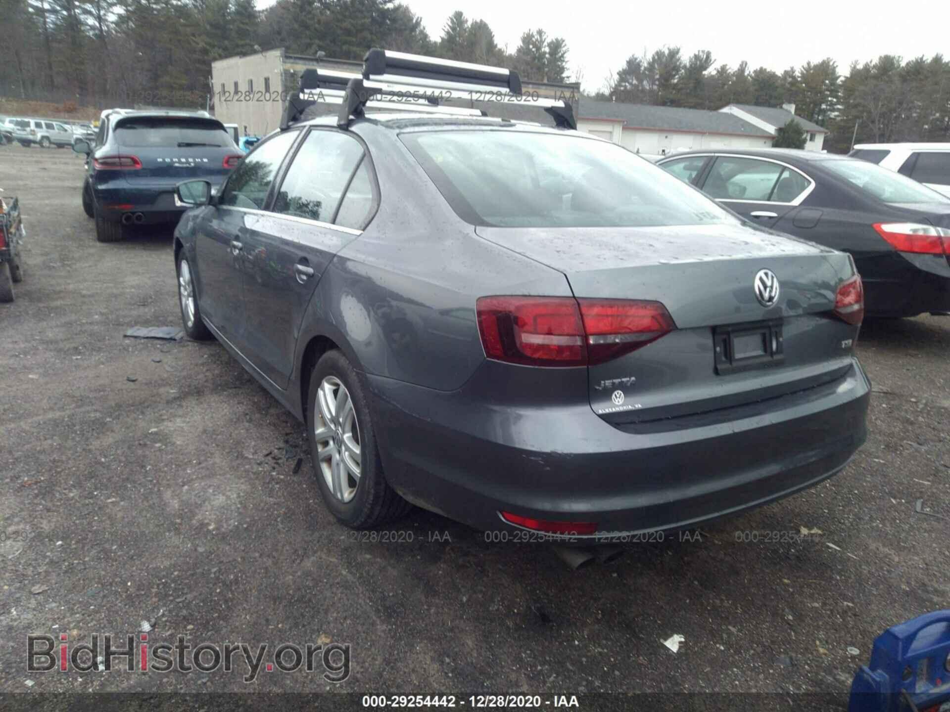 2017 VOLKSWAGEN JETTA - VIN: 3VW2B7AJ2HM229062 - Photo 3