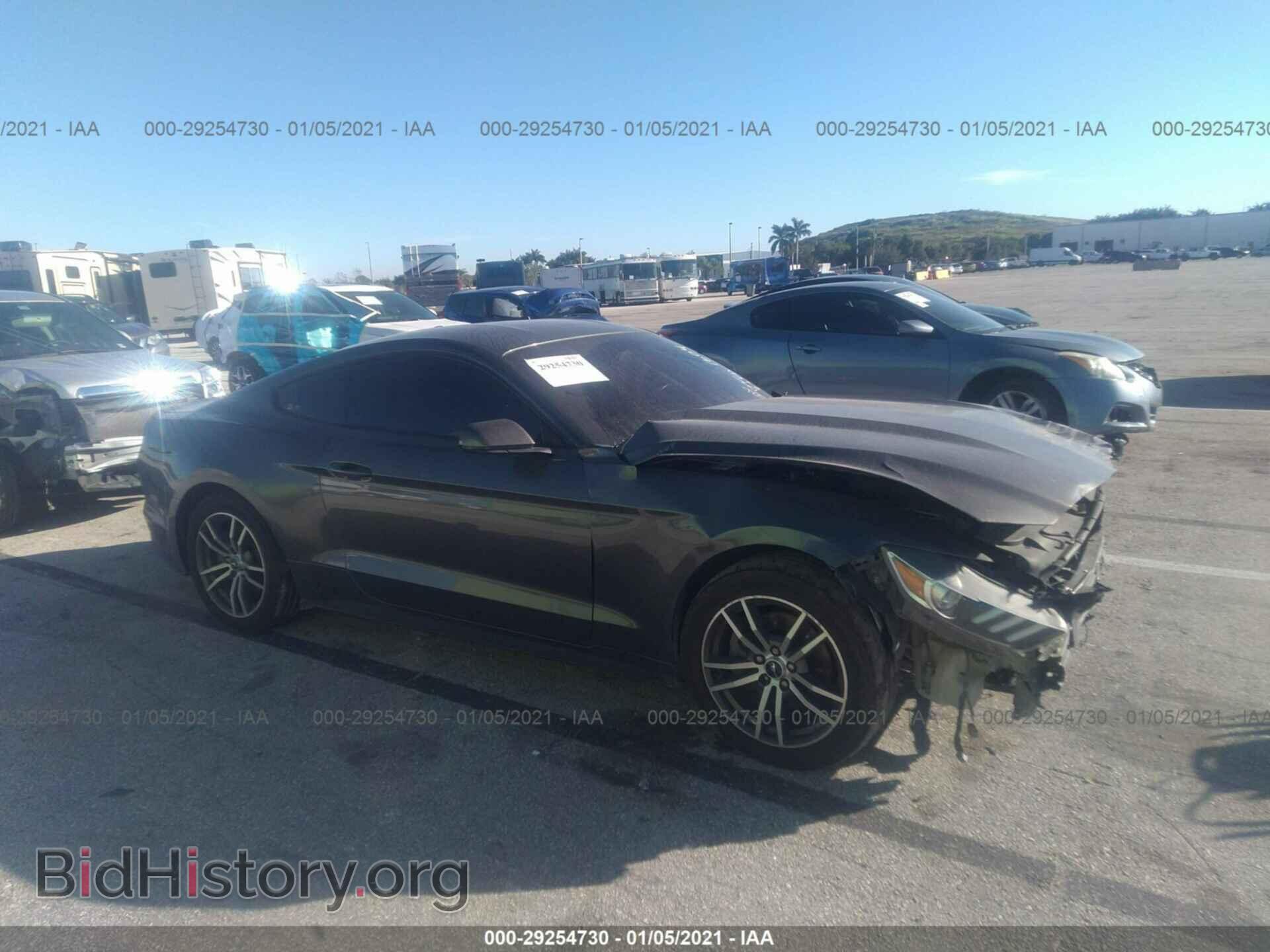 Photo 1FA6P8TH4G5201604 - FORD MUSTANG 2016