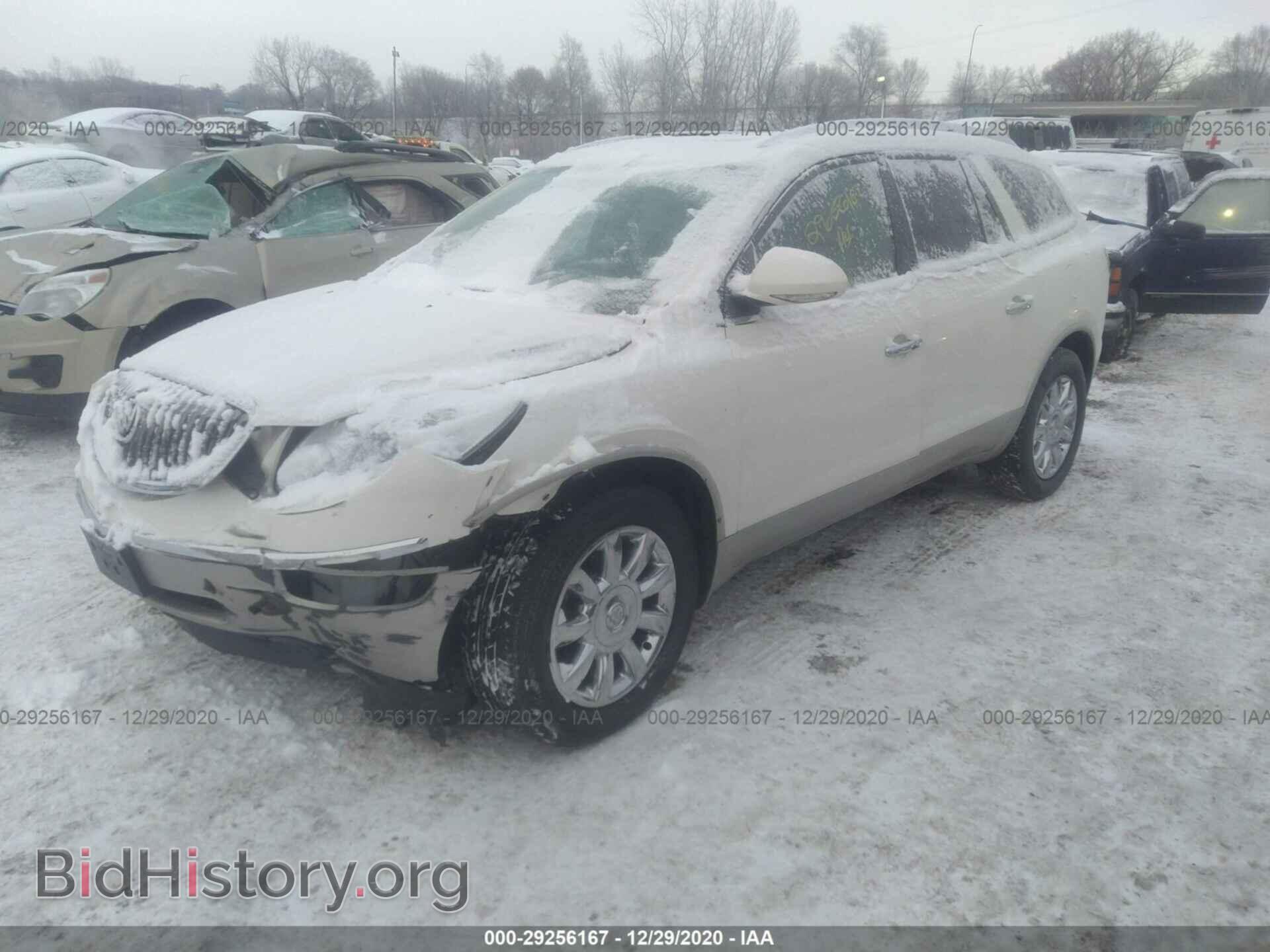 2011 BUICK ENCLAVE - VIN: 5GAKVCED0BJ290682 - Фото 2