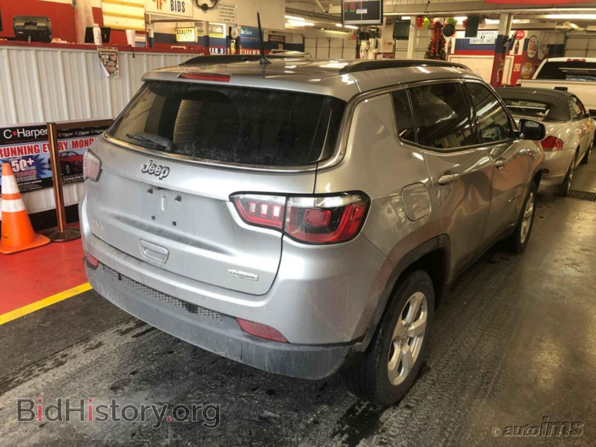 2018 JEEP COMPASS - VIN: 3C4NJDBBXJT440000 - Фото 3