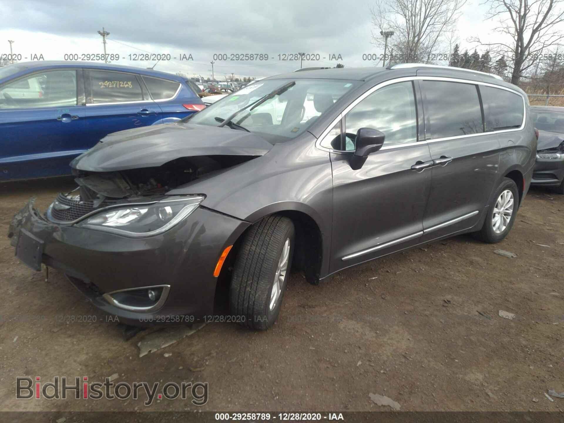 2018 CHRYSLER PACIFICA - VIN: 2C4RC1BG6JR119998 - Фото 2