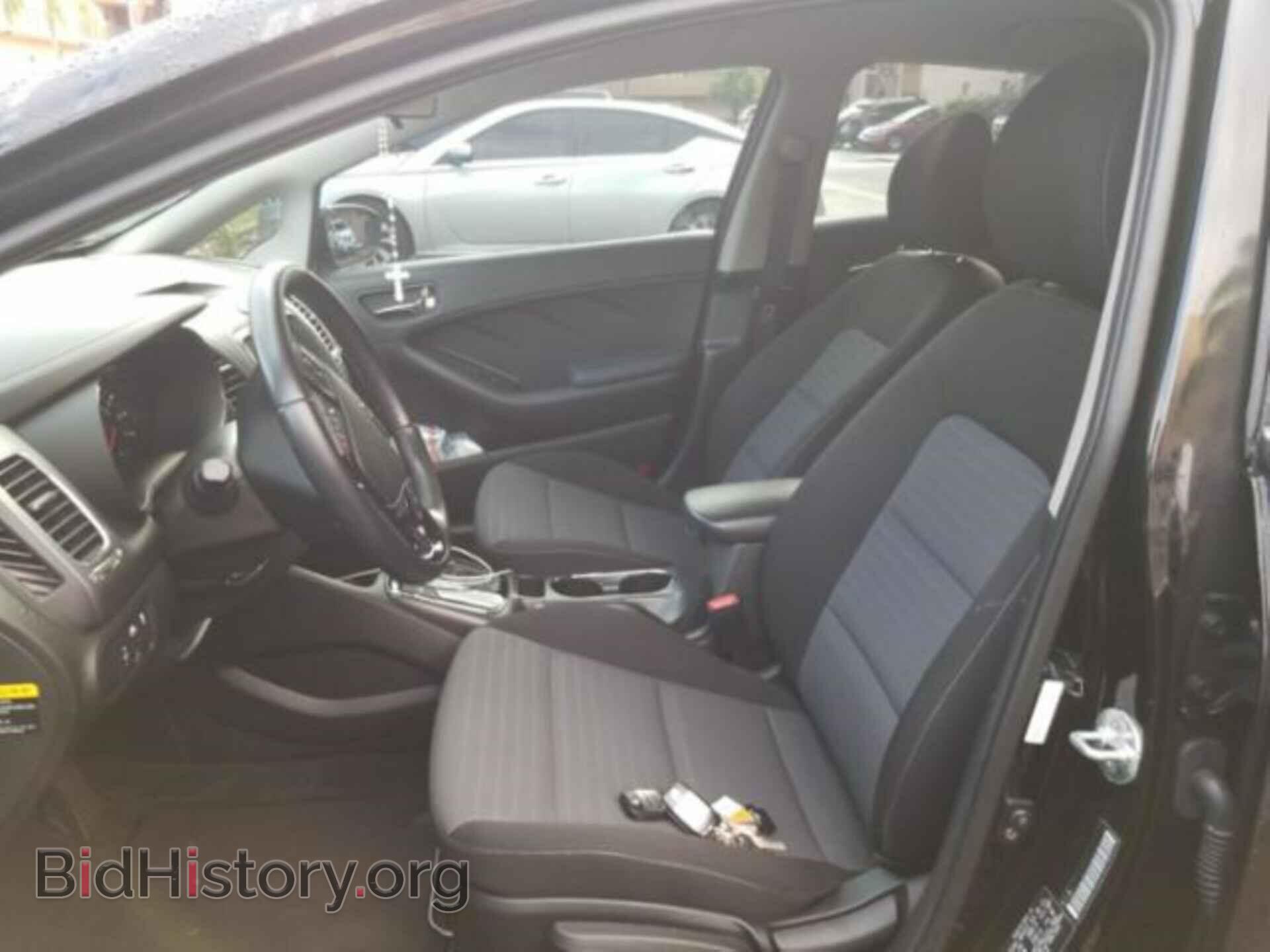 2017 KIA FORTE - VIN: 3KPFL4A78HE113489 - Фото 17
