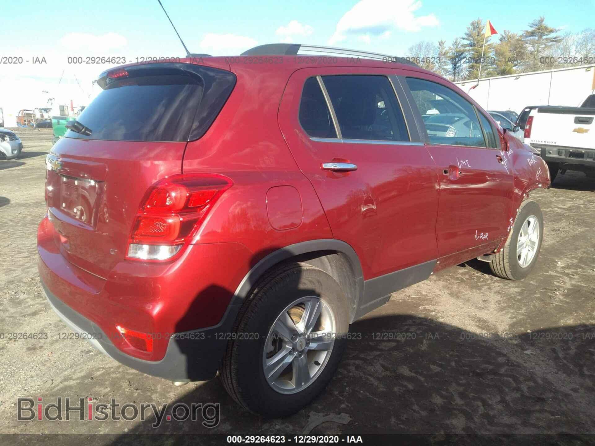 2018 CHEVROLET TRAX - VIN: 3GNCJPSB3JL392307 - Фото 4