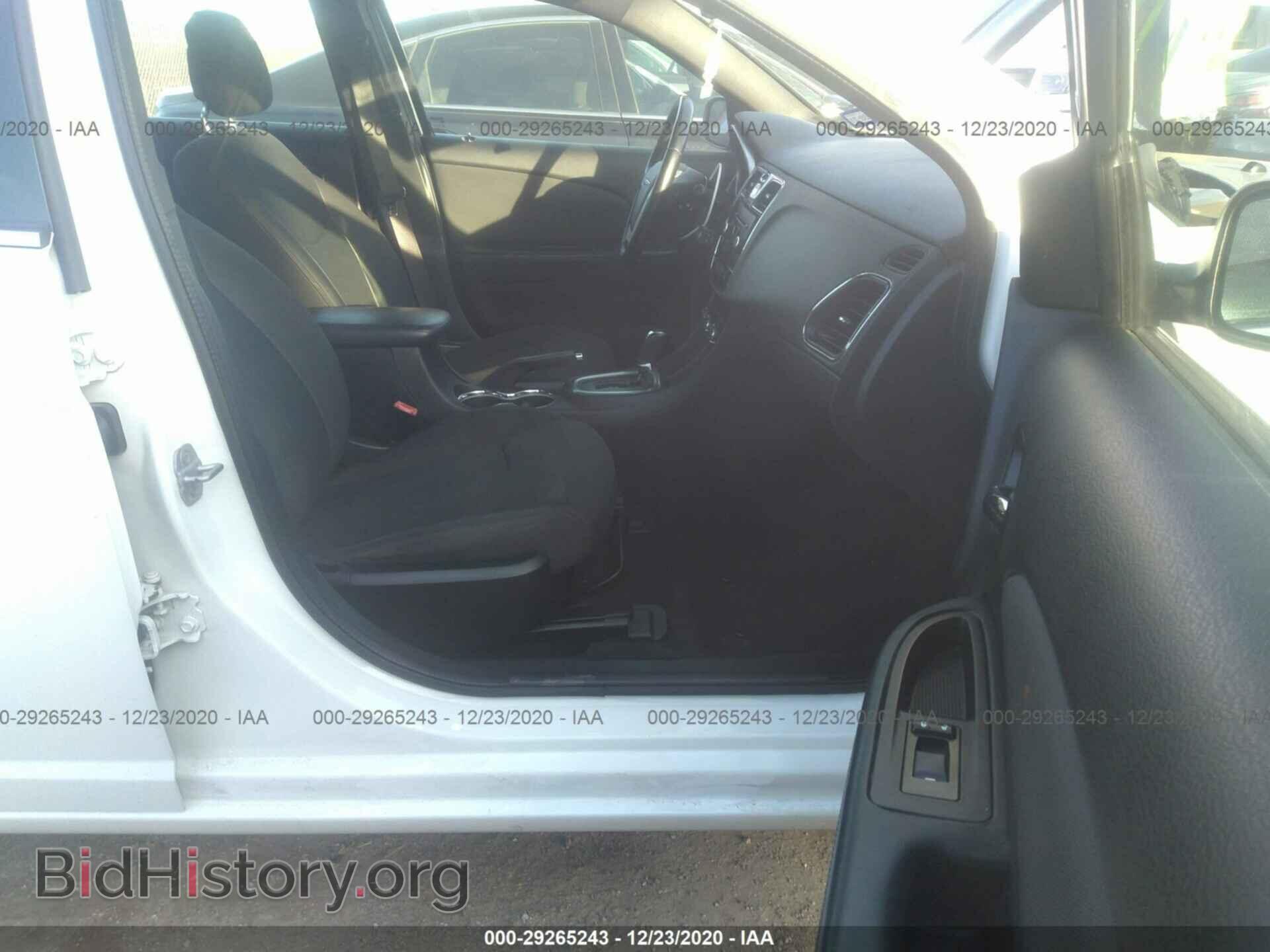 2012 CHRYSLER 200 - VIN: 1C3CCBBG6CN108404 - Фото 5