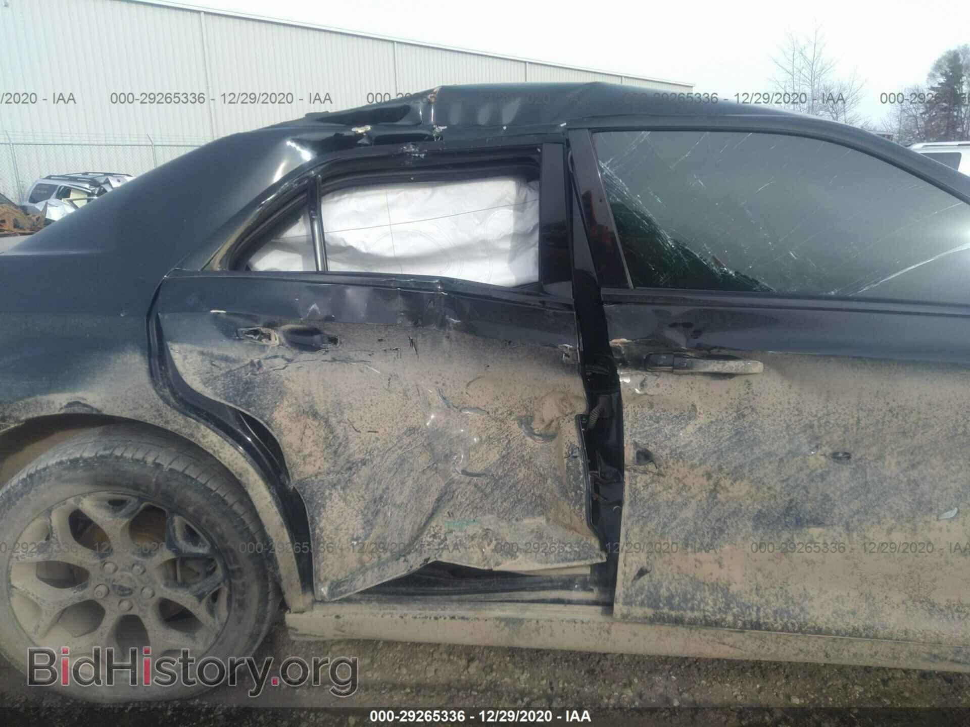 2016 CHRYSLER 300 - VIN: 2C3CCAGG9GH270710 - Photo 6