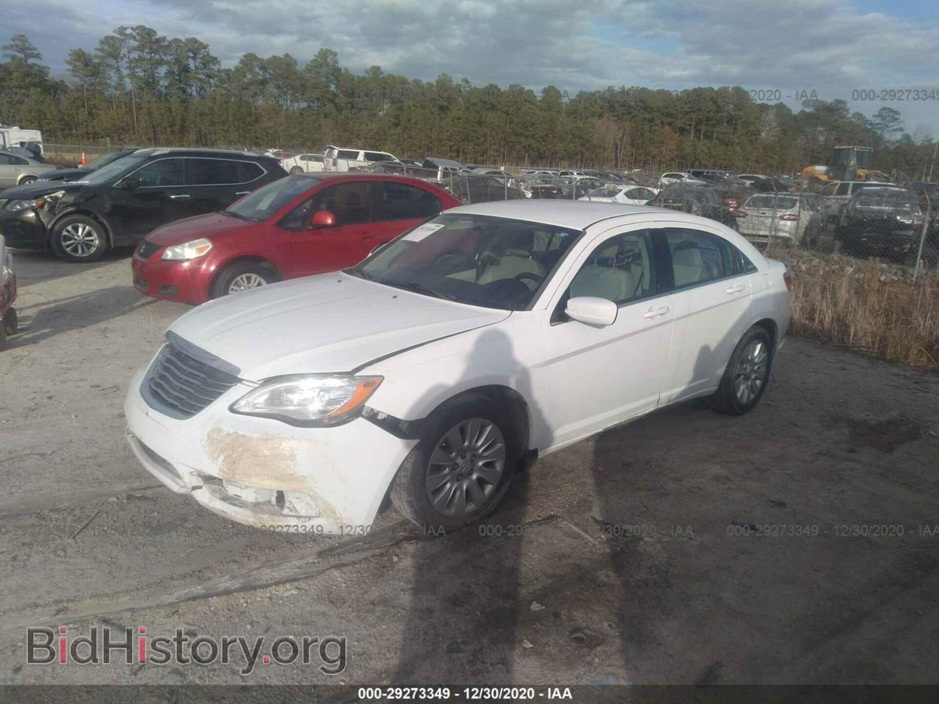2014 CHRYSLER 200 - VIN: 1C3CCBAB2EN206340 - Фото 2