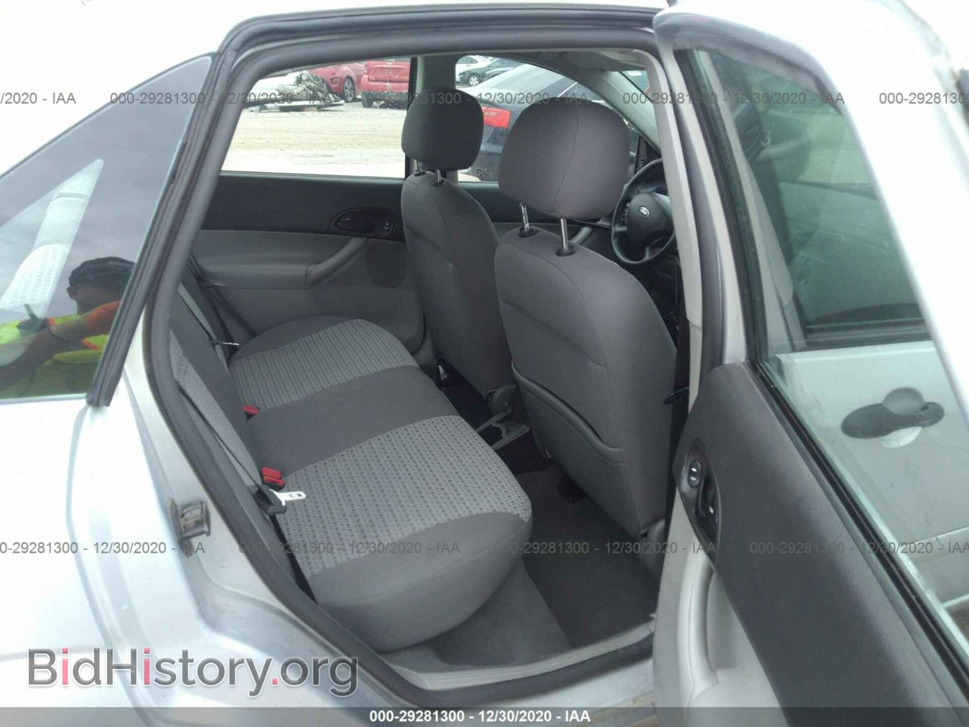 2007 FORD FOCUS - VIN: 1FAFP34NX7W190190 - Фото 8