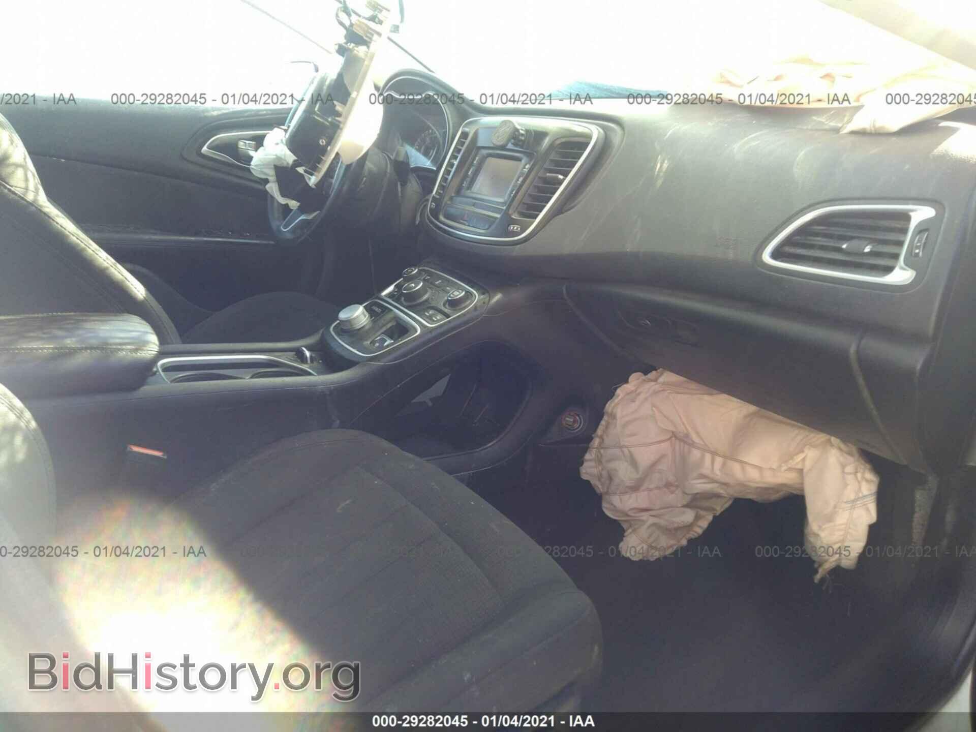 2016 CHRYSLER 200 - VIN: 1C3CCCAB9GN160143 - Фото 5