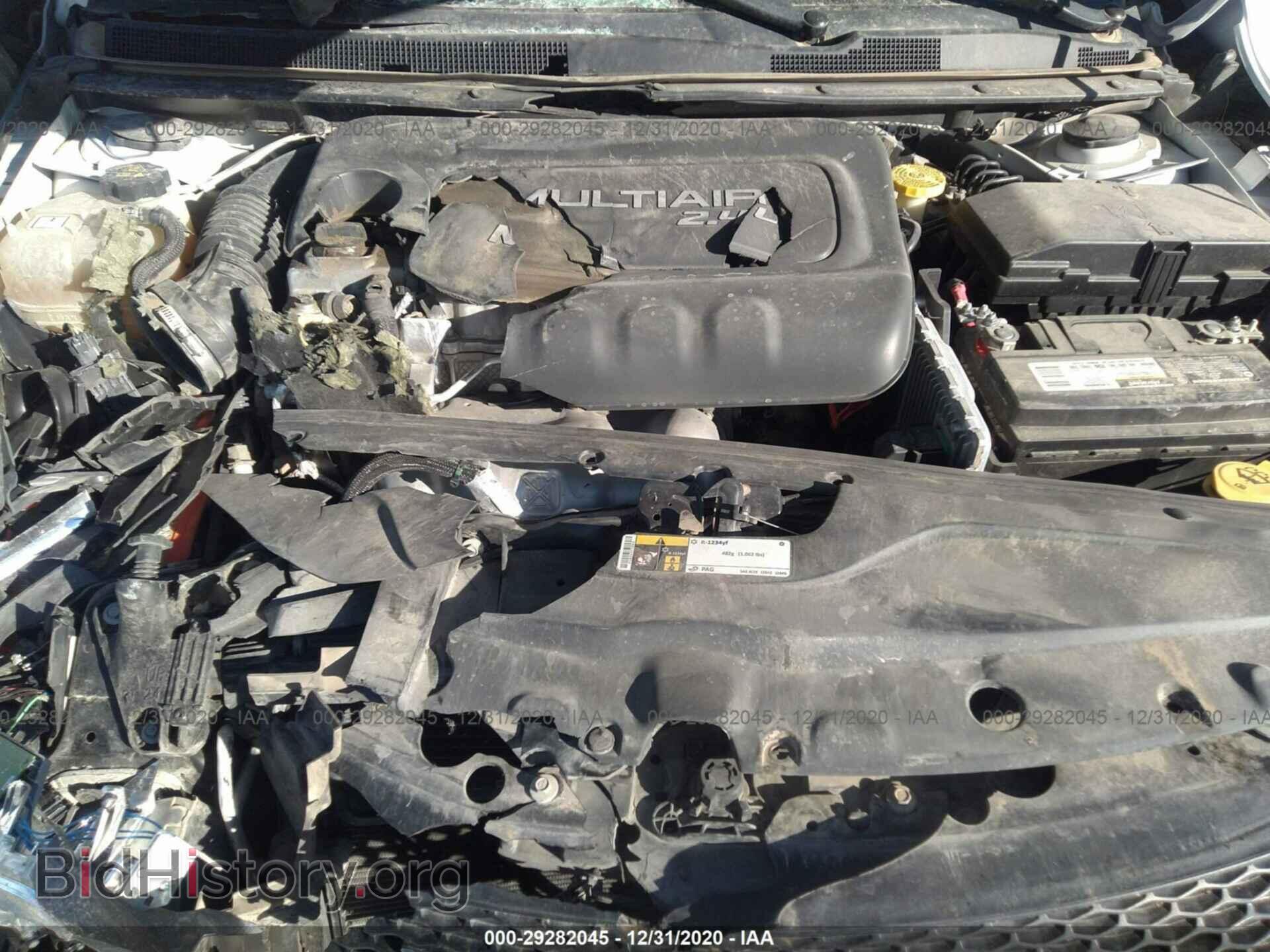 2016 CHRYSLER 200 - VIN: 1C3CCCAB9GN160143 - Фото 10