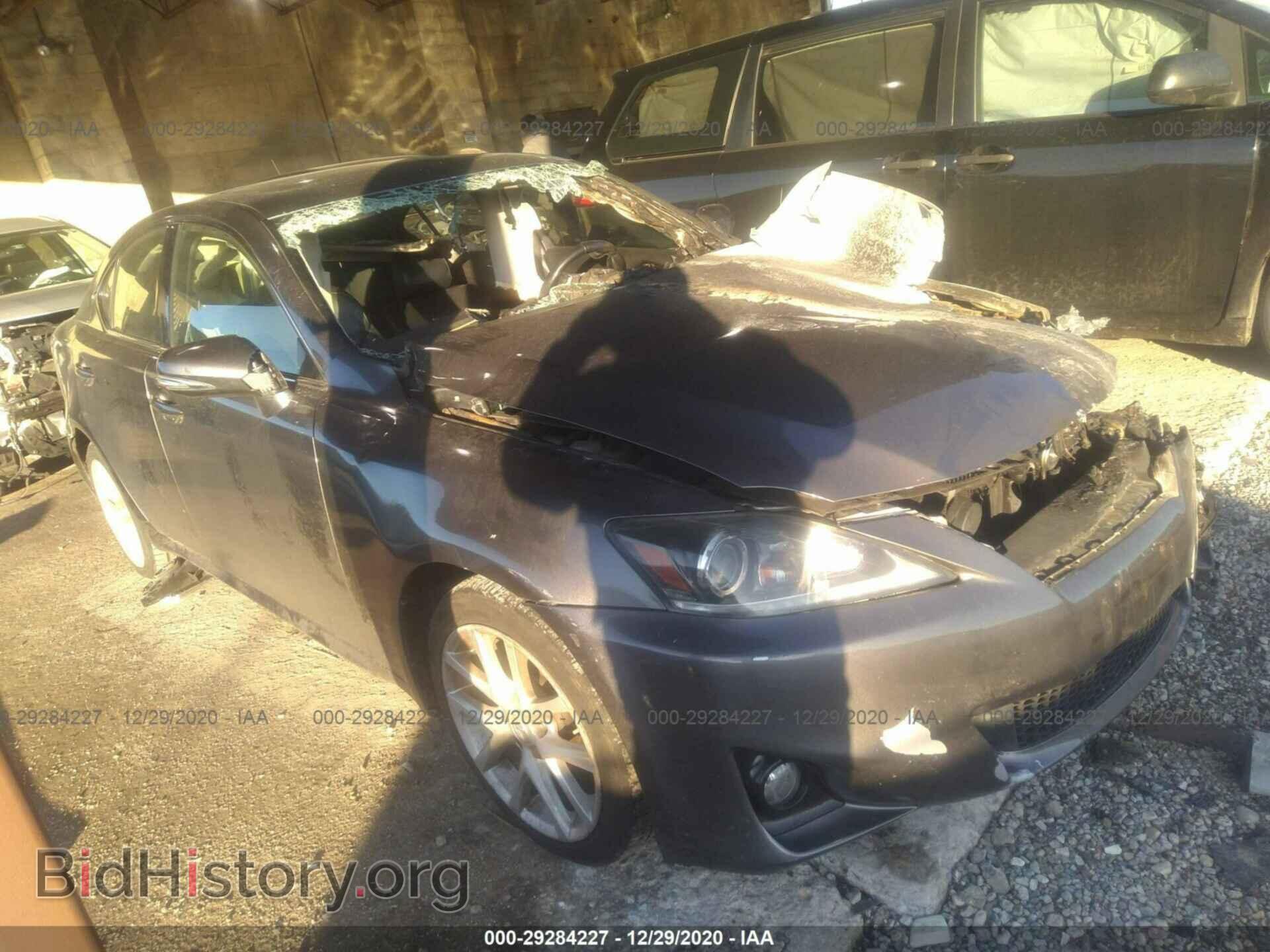 Фотография JTHCF5C28C2035611 - LEXUS IS 250 2012