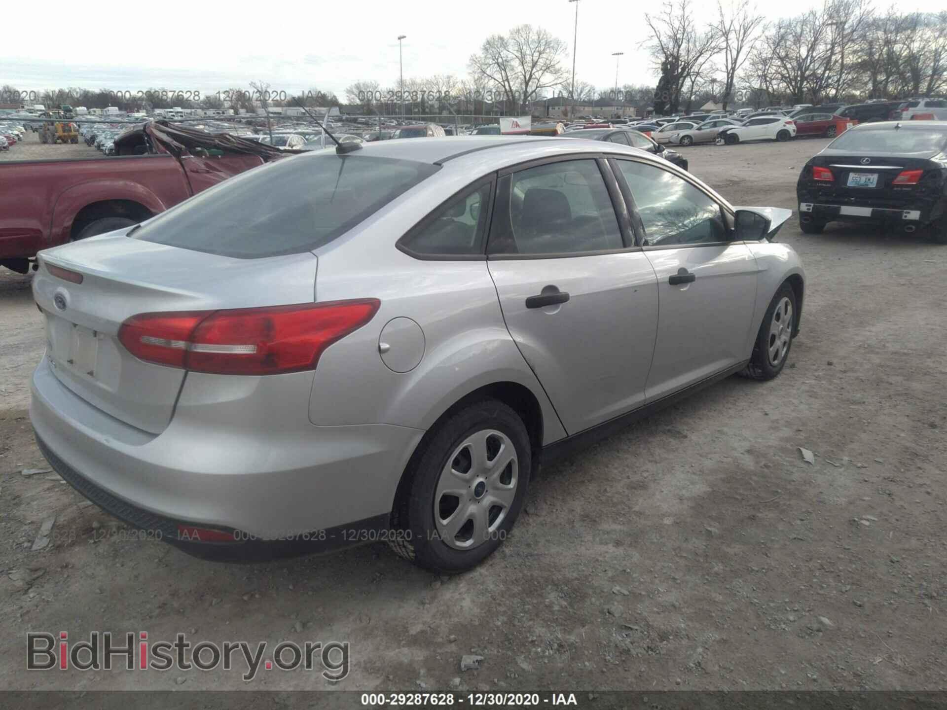 2017 FORD FOCUS - VIN: 1FADP3E24HL257266 - Фото 4