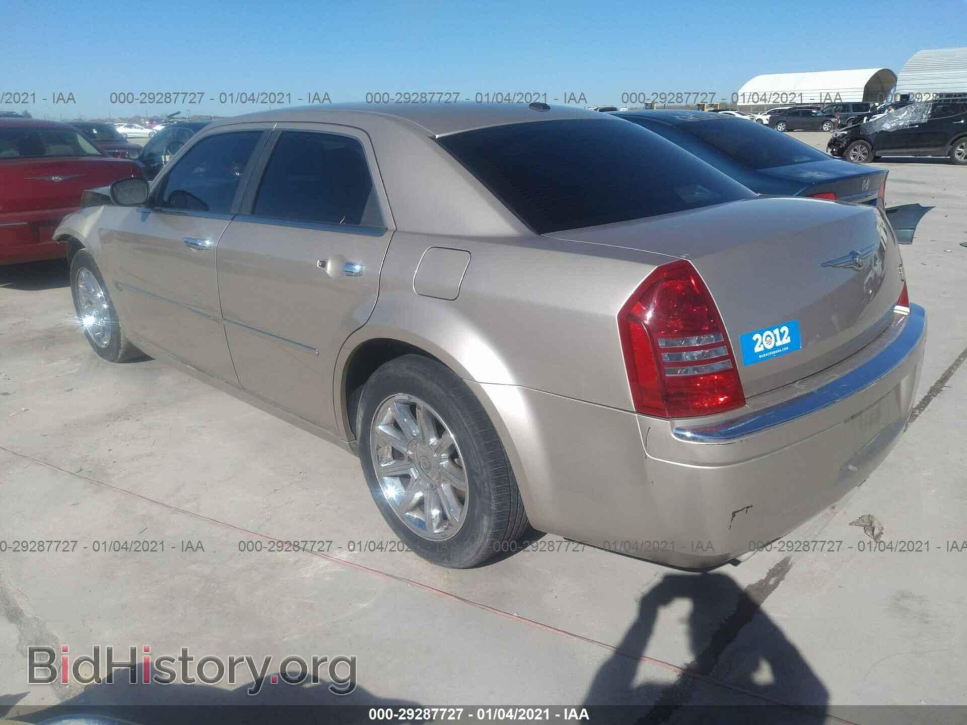 2006 CHRYSLER 300 - VIN: 2C3KA63H76H537709 - Photo 3