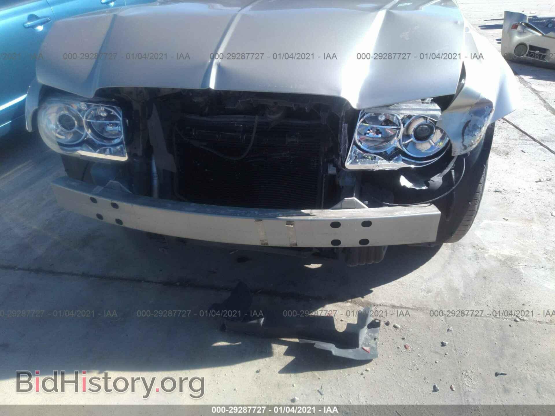 2006 CHRYSLER 300 - VIN: 2C3KA63H76H537709 - Photo 6