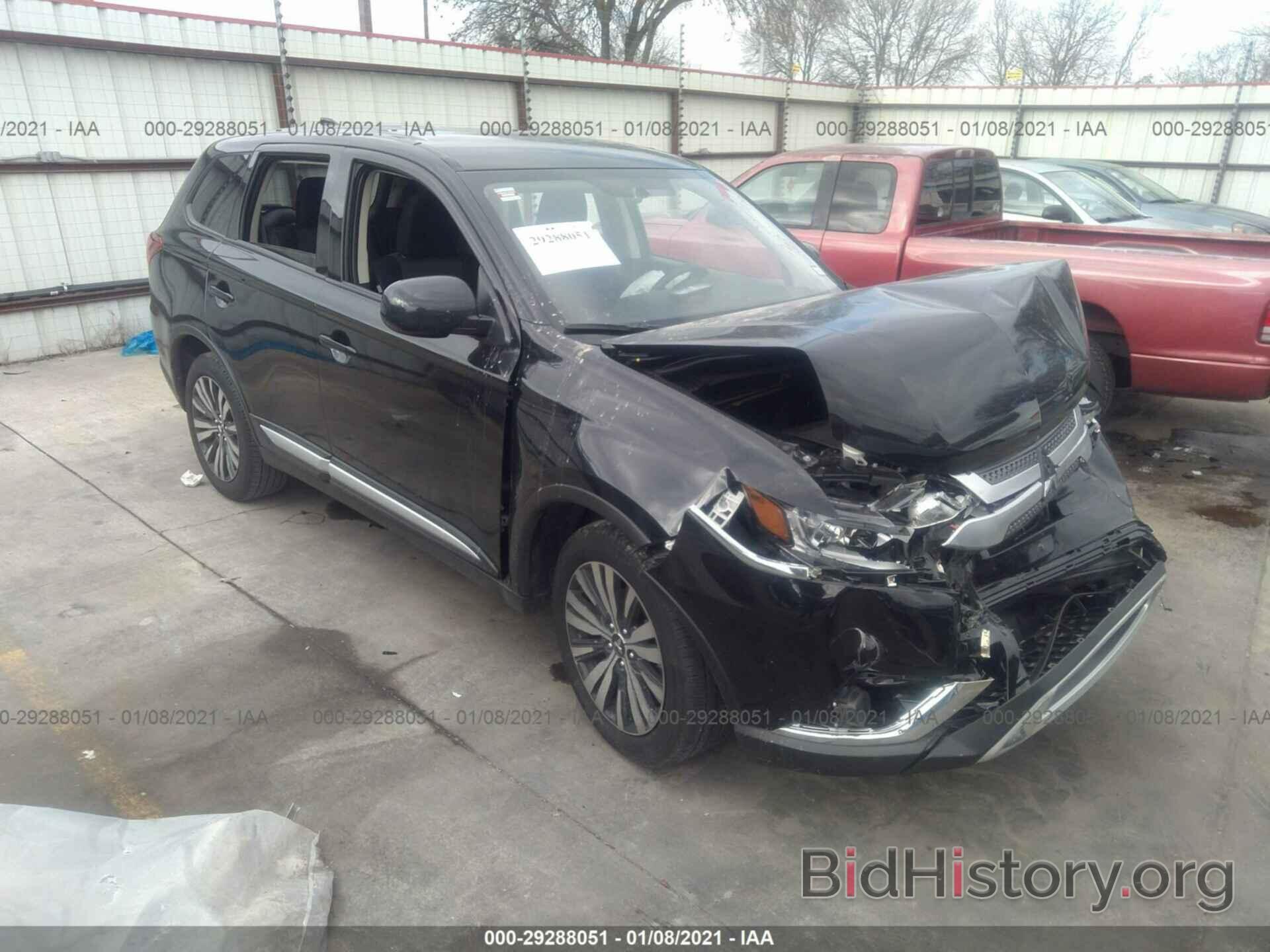 Photo JA4AD2A37LZ016848 - MITSUBISHI OUTLANDER 2020