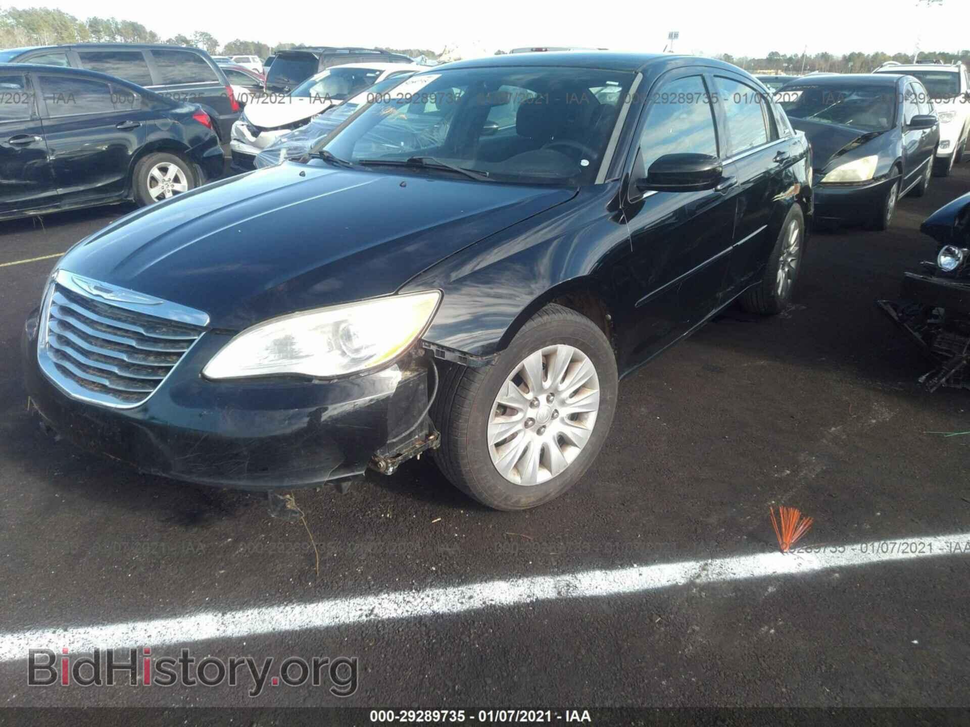 2012 CHRYSLER 200 - VIN: 1C3CCBAB0CN203580 - Photo 2