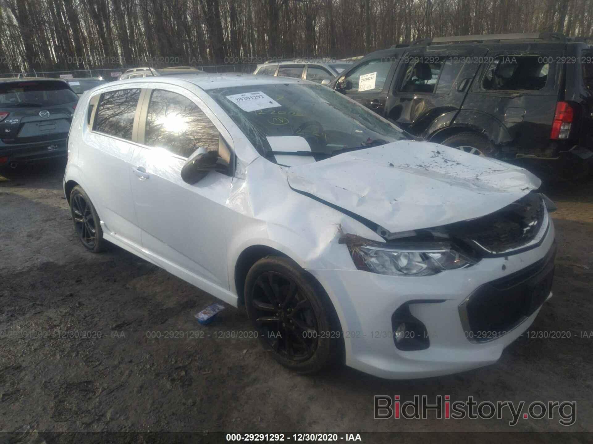 Photo 1G1JF6SB3J4102013 - CHEVROLET SONIC 2018