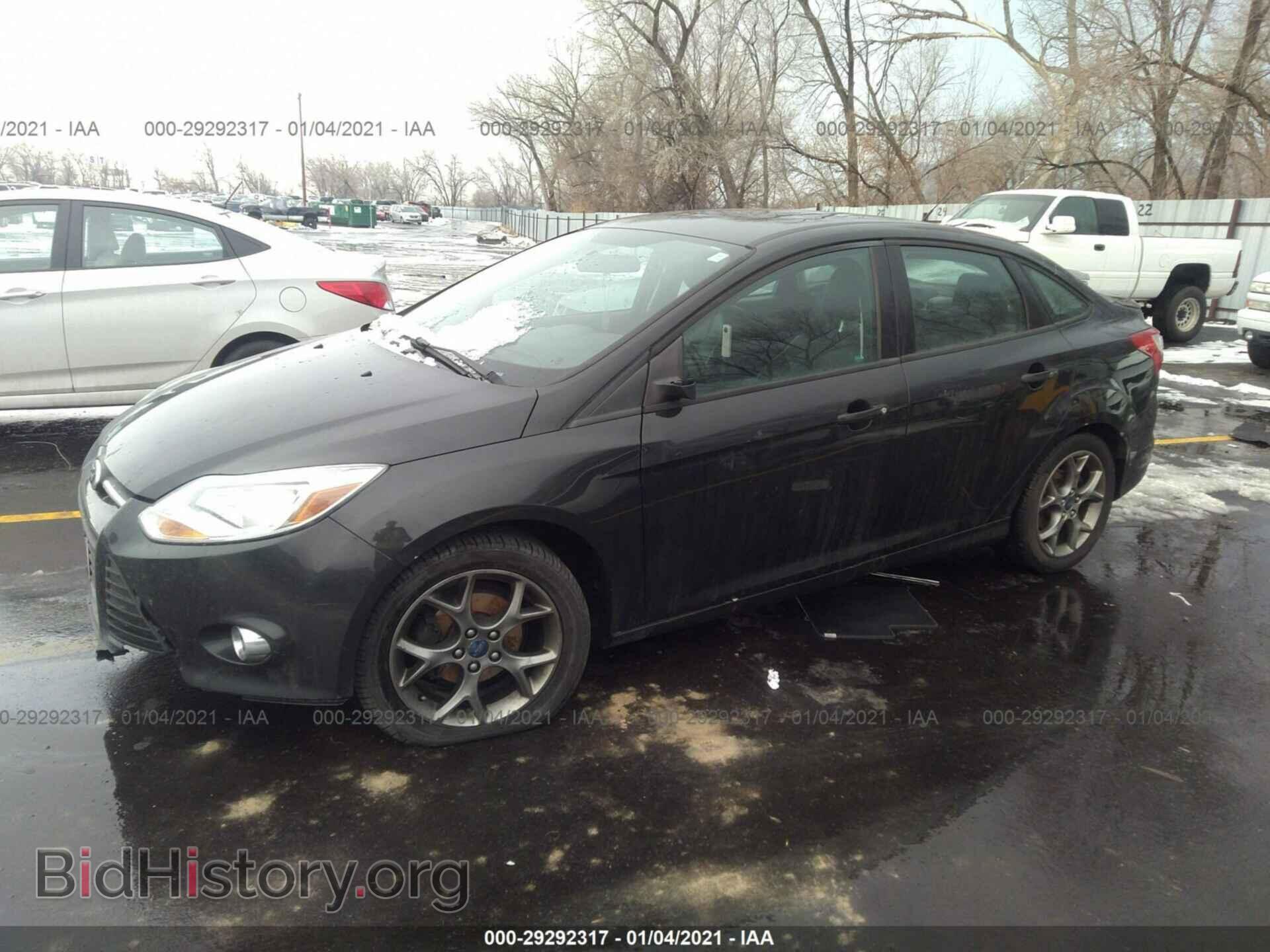 2013 FORD FOCUS - VIN: 1FADP3F22DL138401 - Photo 2