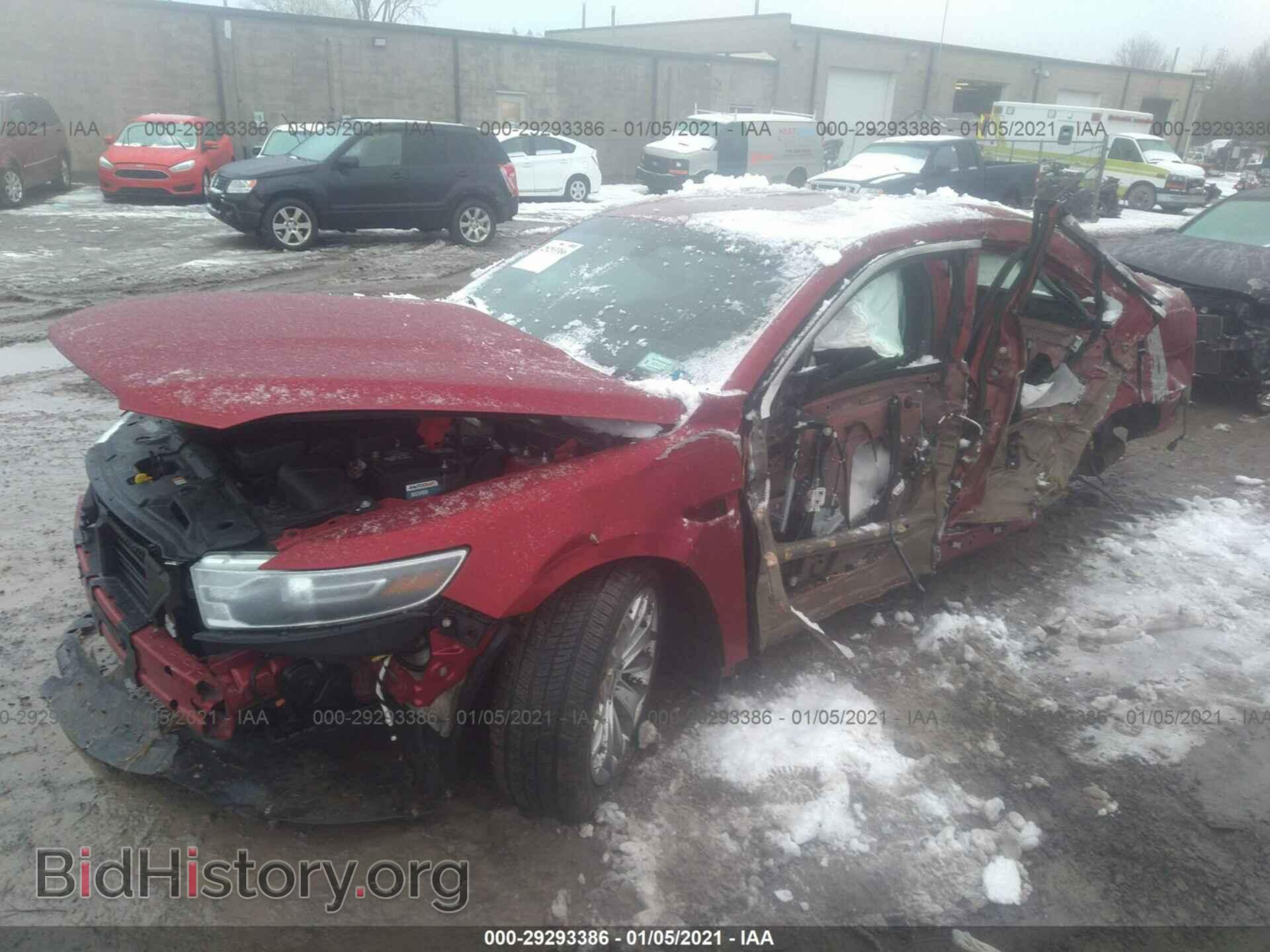 2015 FORD TAURUS - VIN: 1FAHP2F86FG165564 - Фото 2