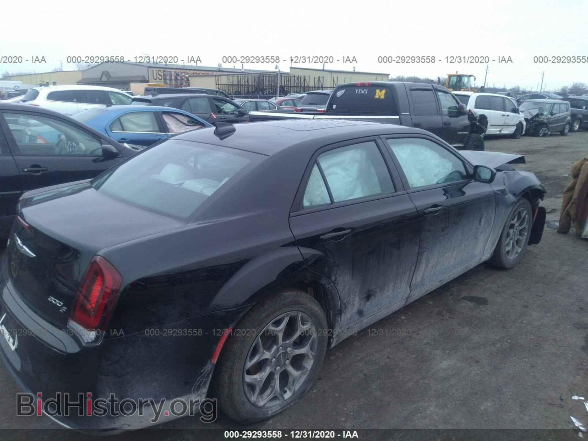 2017 CHRYSLER 300 - VIN: 2C3CCAGG3HH647811 - Фото 4