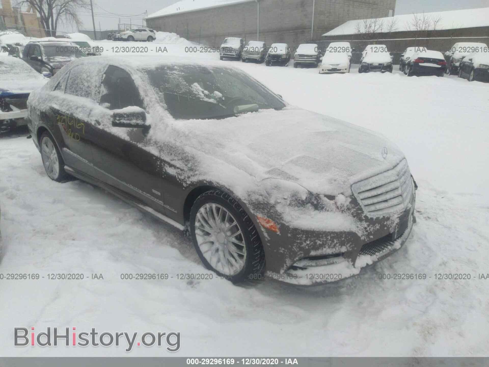 Photo WDDHF8JB7CA569612 - MERCEDES-BENZ E-CLASS 2012