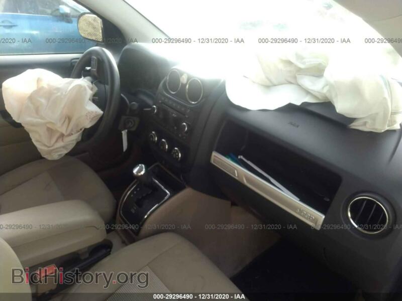 2014 Jeep COMPASS (VIN 1C4NJCBA5ED772343) — photo 5 of 11