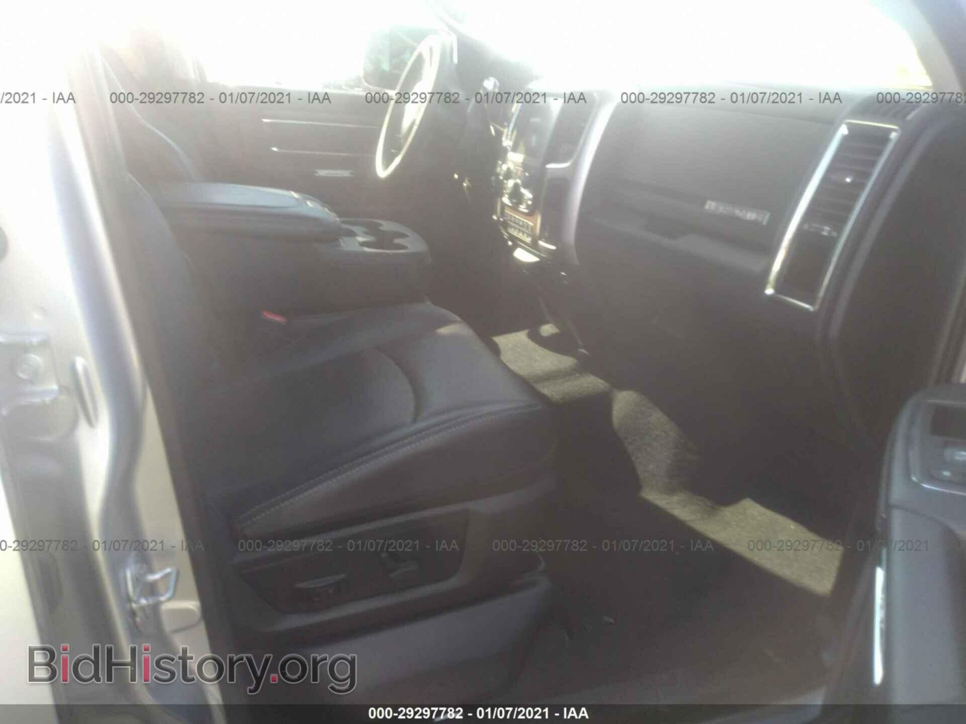2017 RAM 2500 - VIN: 3C6UR5NLXHG588544 - Фото 5