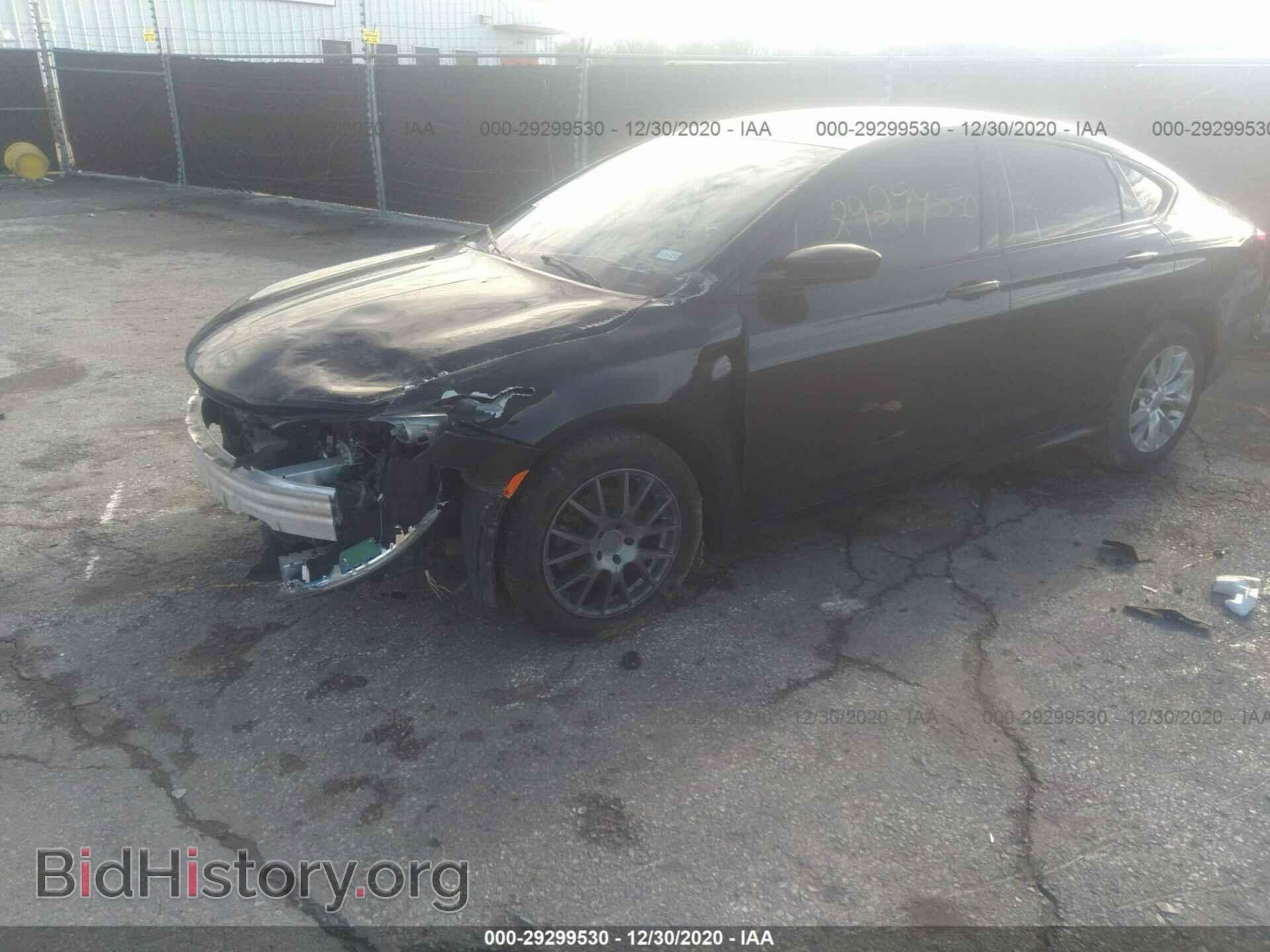 2015 CHRYSLER 200 - VIN: 1C3CCCBBXFN677464 - Фото 2